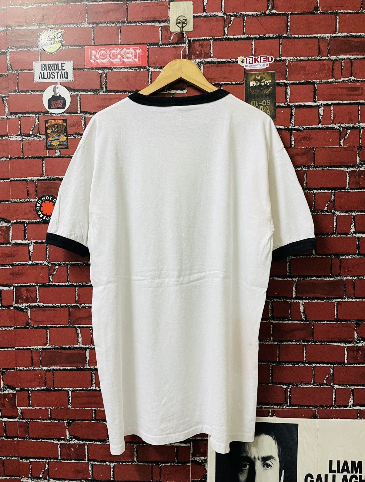 Warner Bros VINTAGE LOONEY TUNES CARLIFORNIA 90s SHIRTS Size US L / EU 52-54 / 3 - 10 Thumbnail