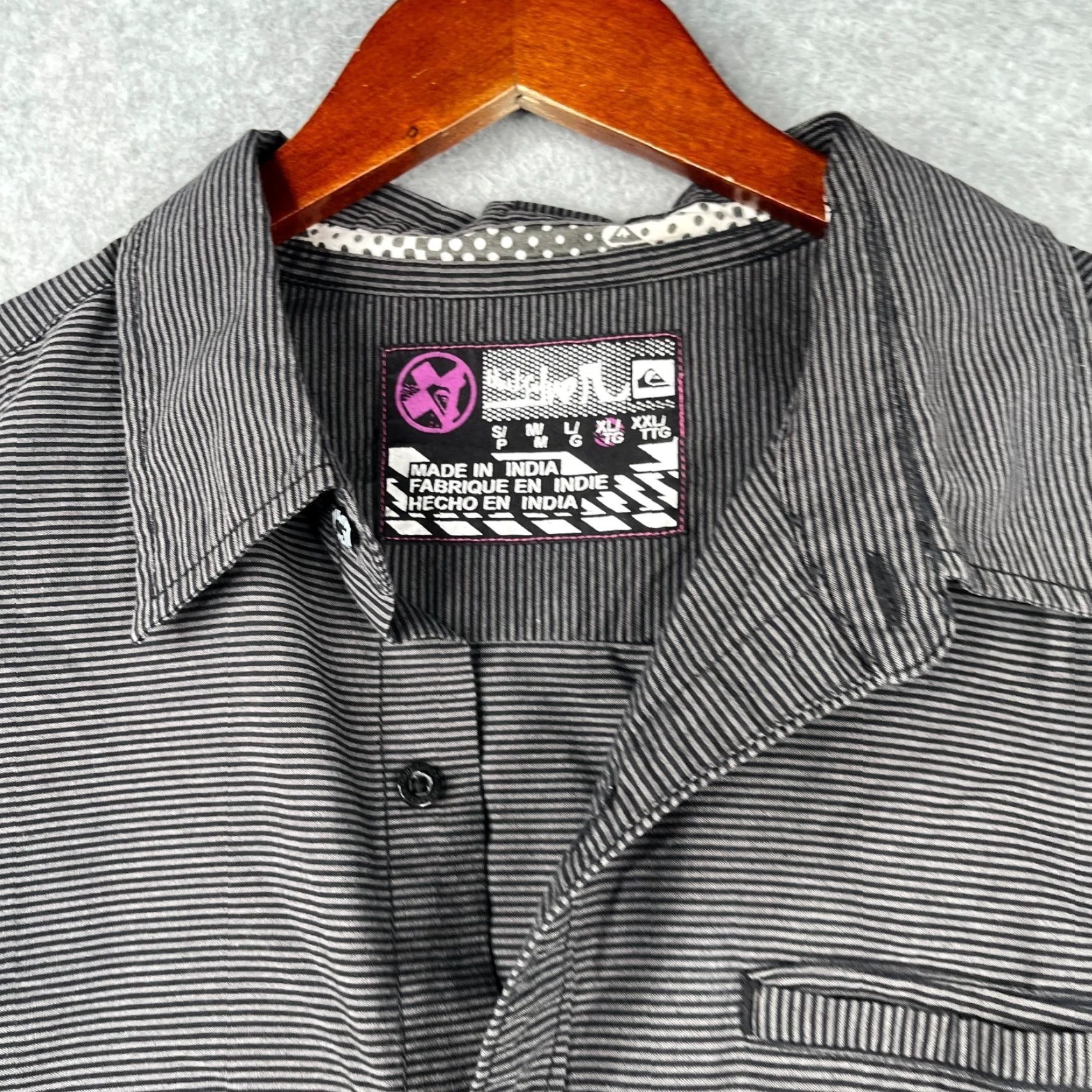 Quiksilver Quiksilver Shirt XL Gray Striped Pocket Button-Up Short Sleeve Mens Size US XL / EU 56 / 4 - 3 Thumbnail