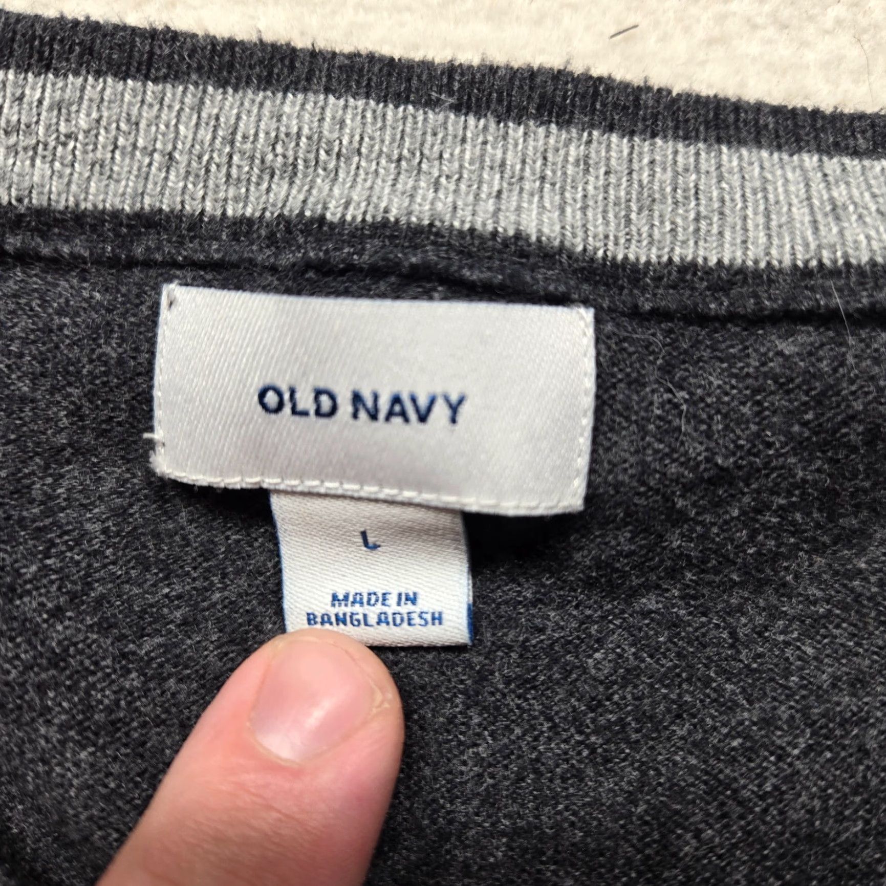Old Navy VINTAGE Old Navy Gray Crew Neck Cotton Blend Pullover Sweater Adult Large 90s Mens Size US L / EU 52-54 / 3 - 3 Thumbnail