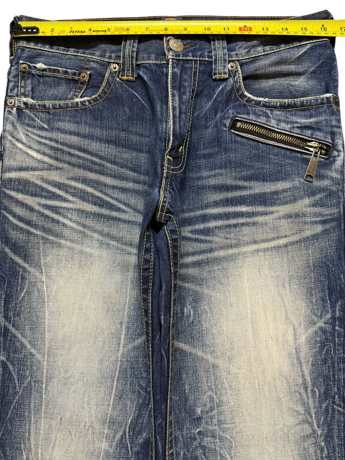 Levi's Vtg 90s Levis 702 Blue Faded Thunder Wash Whisker Straight Size US 32 / EU 48 - 10 Thumbnail