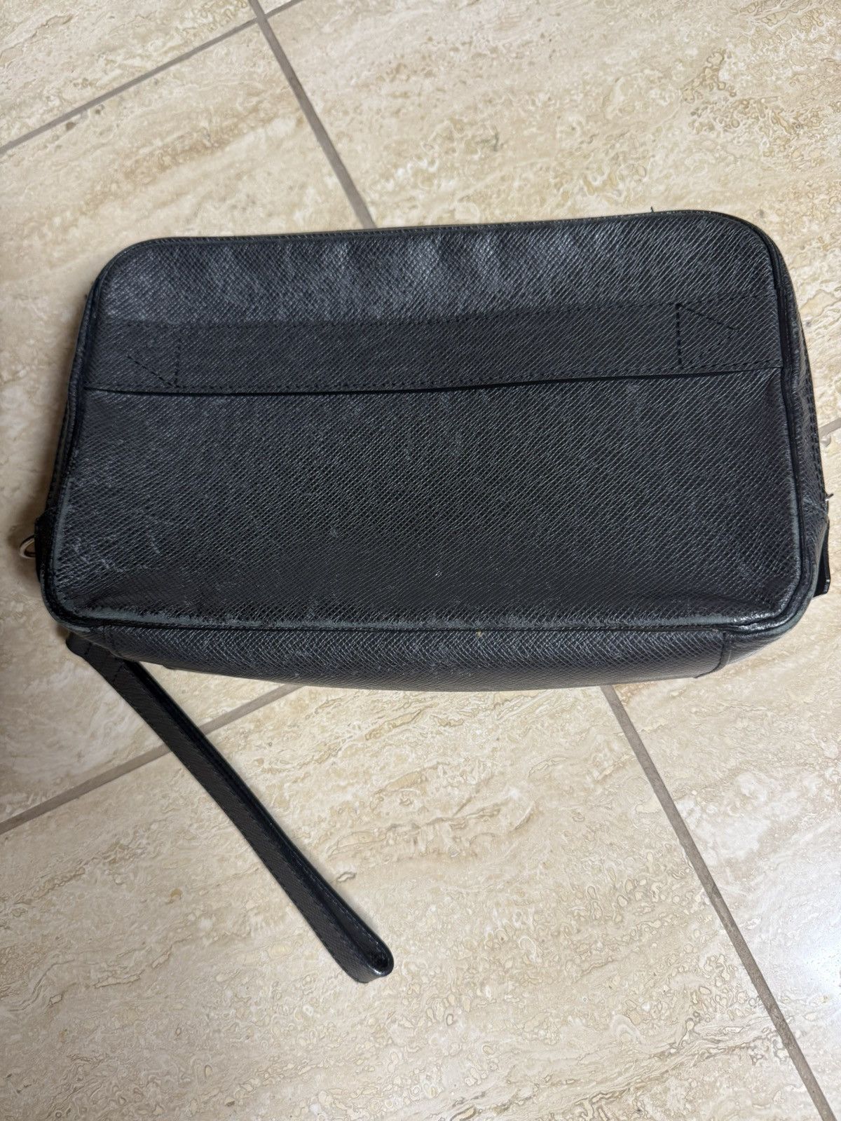 Louis Vuitton Louis Vuitton Taiga Leather Organizer Clutch Bag Black Size ONE SIZE - 2 Thumbnail