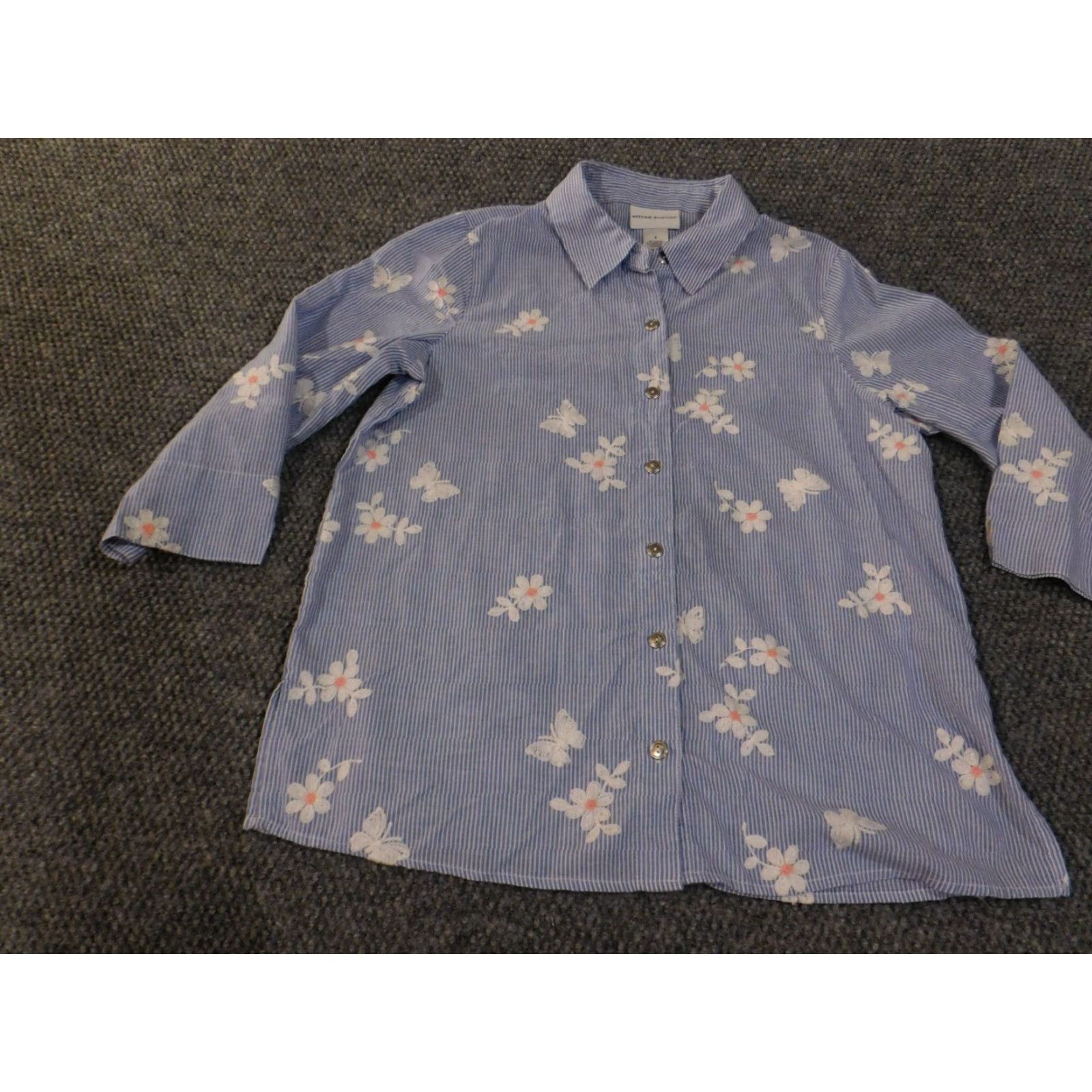 Vintage Alfred Dunner Button-Up Shirt Womens Small Blue Striped Embroidered Knit Polyester Spandex Long Sleeve Casual Size S / US 4 / IT 40 - 3 Thumbnail