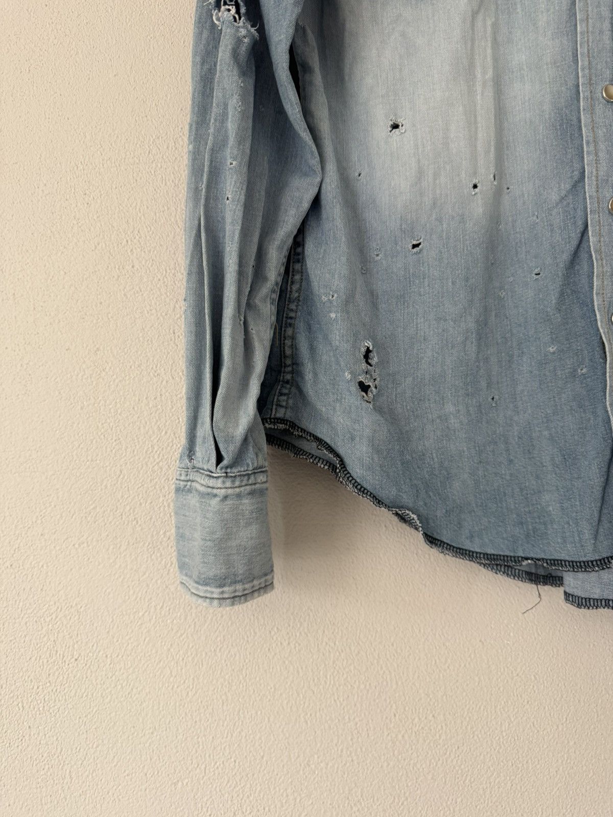Saint Laurent Paris Distressed Western Denim Shirt Size US S / EU 44-46 / 1 - 6 Thumbnail