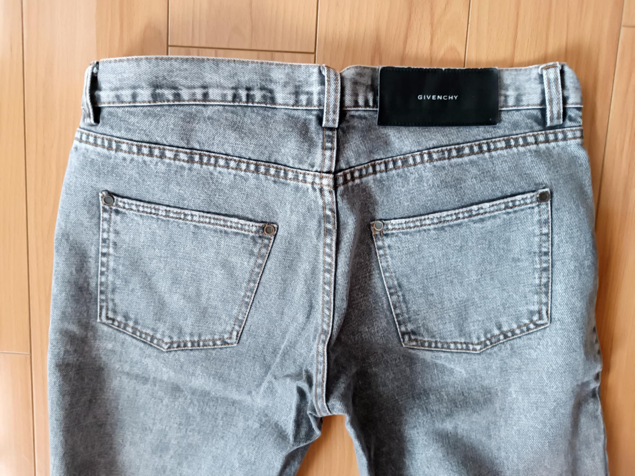 Givenchy Givenchy Light Gray Straight Cut Jeans Size US 30 / EU 46 - 4 Thumbnail