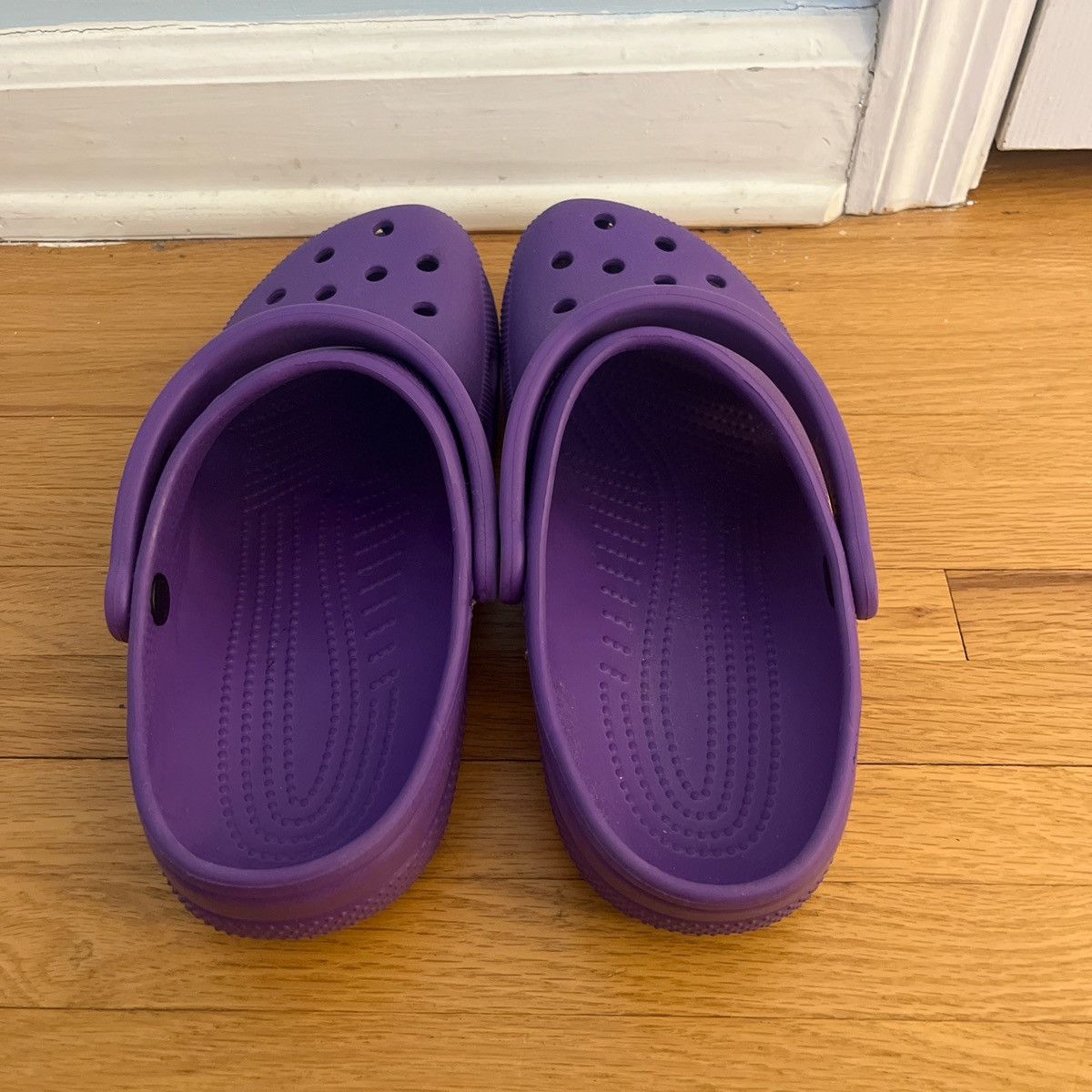 Crocs Purple Crocs Men’s Size 9 Women’s Size 11 Size US 9 / EU 42 - 2 Thumbnail