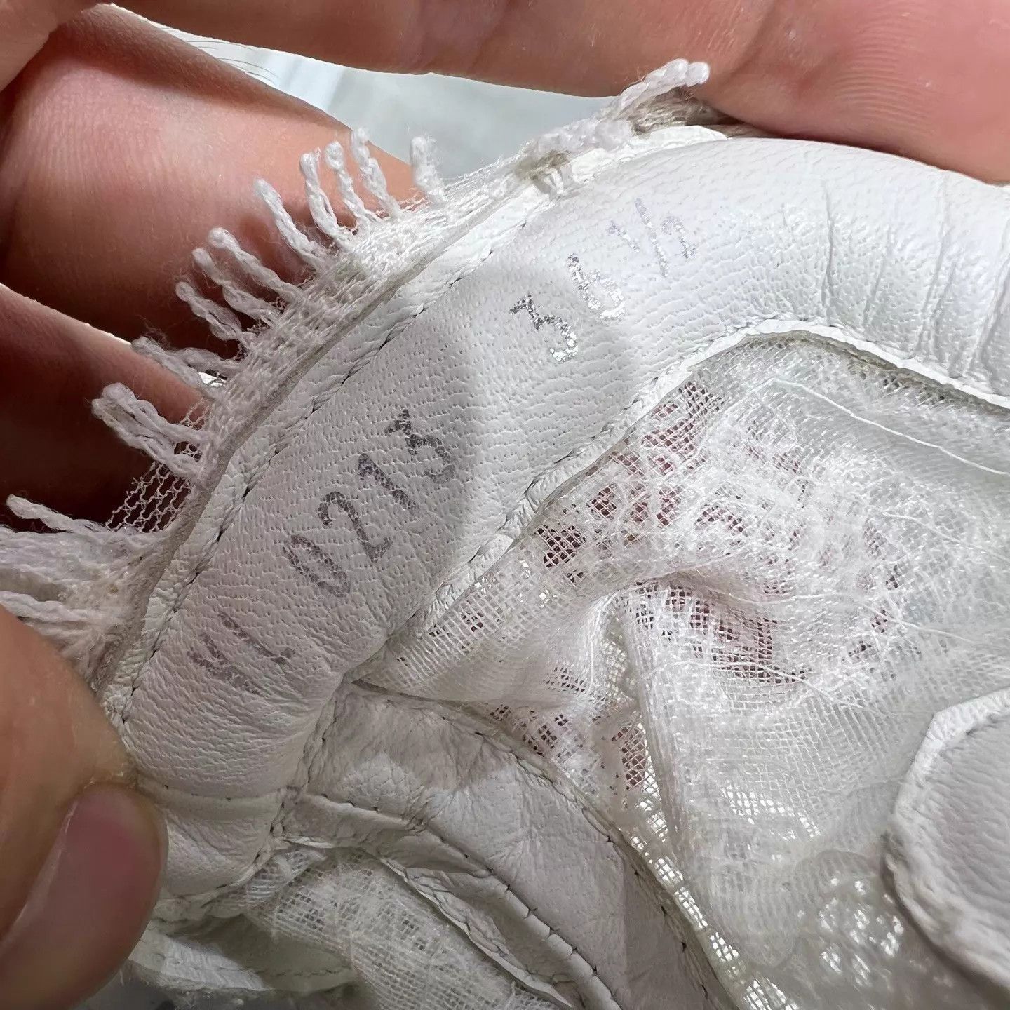 Louis Vuitton LV Archlight 2.0 White Silk Dad Shoe UK2.5 (36.5) Size US 5 / IT 35 - 8 Thumbnail