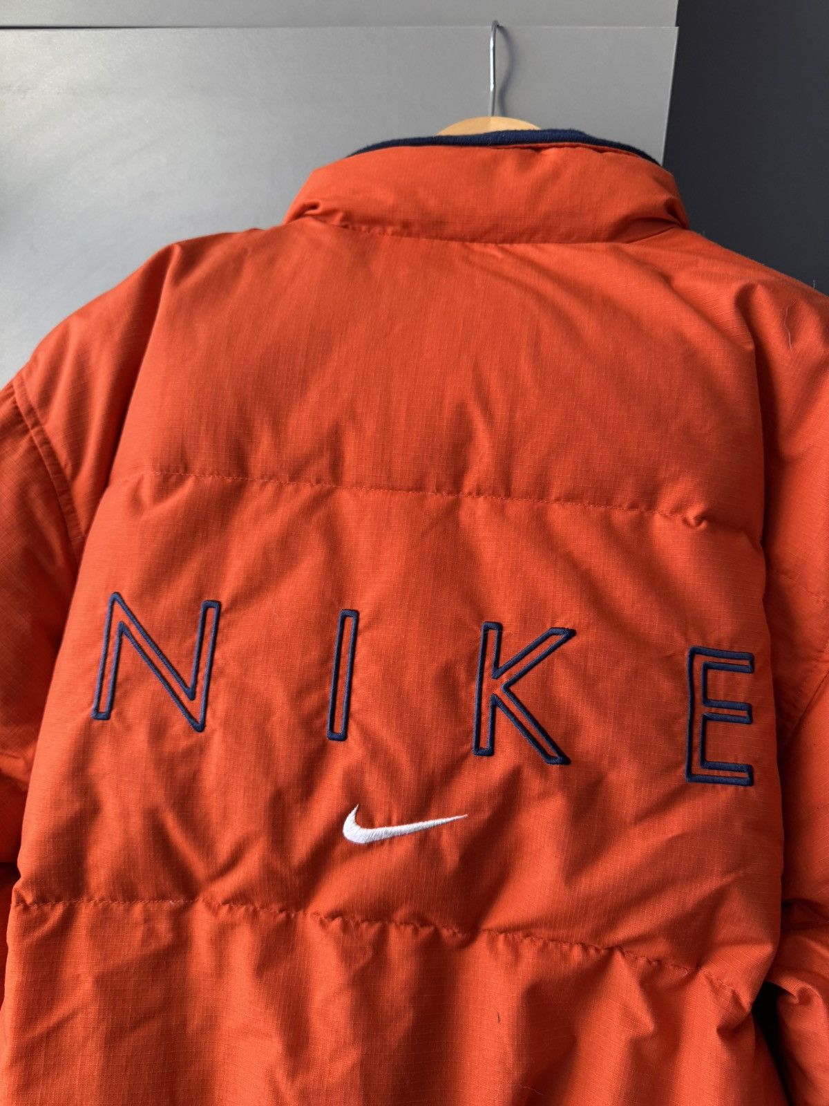 Nike × Vintage Vintage Nike Big Logo Down Jacket Puffer Drill Y2k Size M / US 6-8 / IT 42-44 - 7 Thumbnail