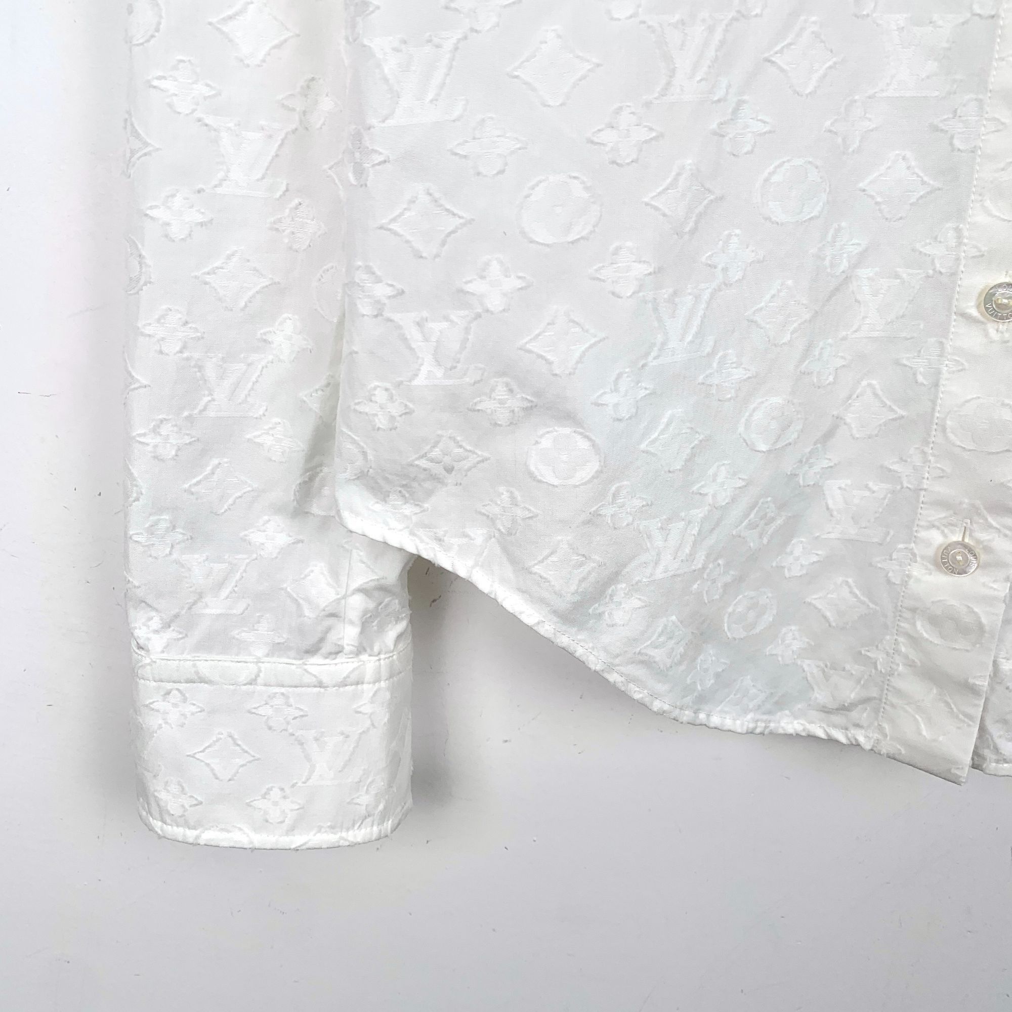 Louis Vuitton Louis Vuitton Womens White Monogram Embossed Cotton Button-U Size XXS / US 00 / IT 34 - 4 Thumbnail