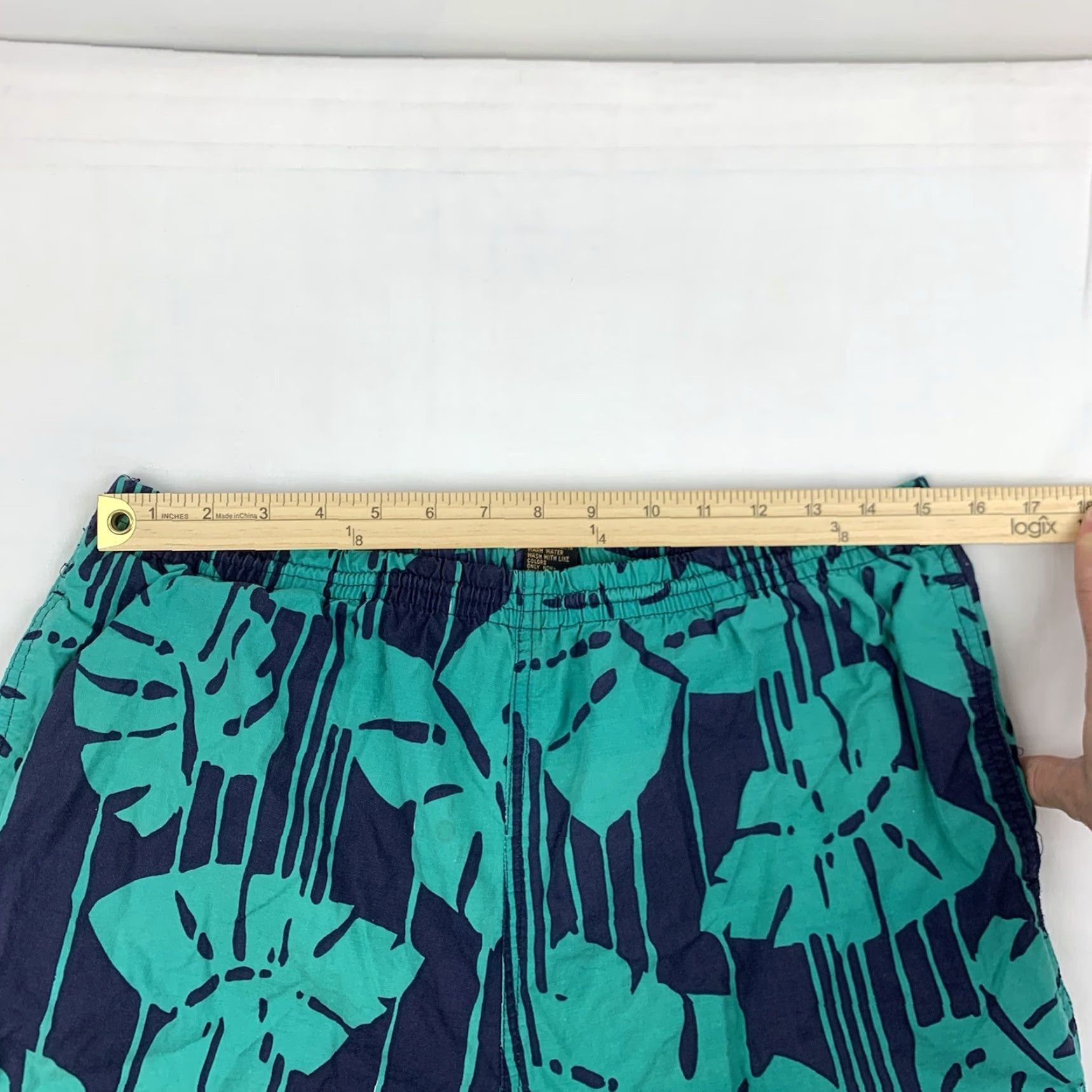Eddie Bauer VINTAGE Eddie Bauer Swim Trunks Men L Teal Blue Hawaiian Floral Swimsuit Trunks Size US 33 - 6 Thumbnail