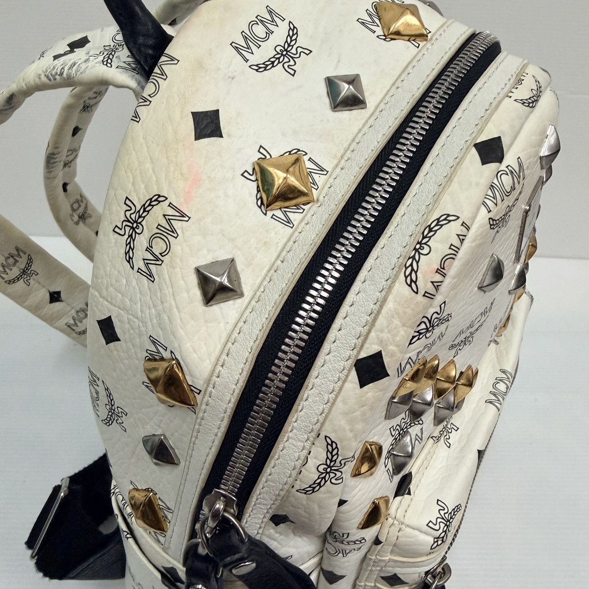 MCM MCM White Stuck Medium Backpack Size ONE SIZE - 5 Thumbnail