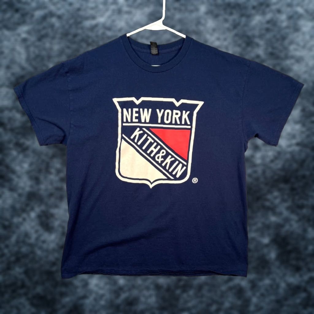 Gildan VINTAGE New York Kith & Kin Rangers Blue Graphic T-Shirt Mens XL 100% Cotton Size US XL / EU 56 / 4 - 1 Thumbnail