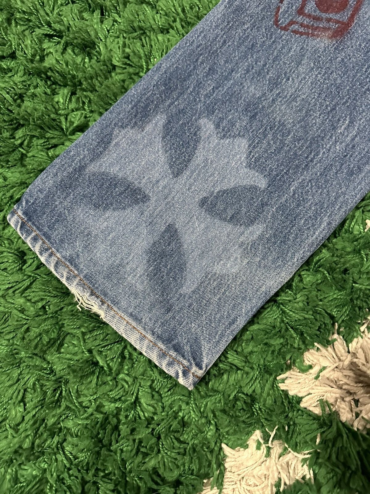 Chrome Hearts Chrome Hearts Levi’s Stencil Cross Patch Denim Size US 33 - 10 Thumbnail