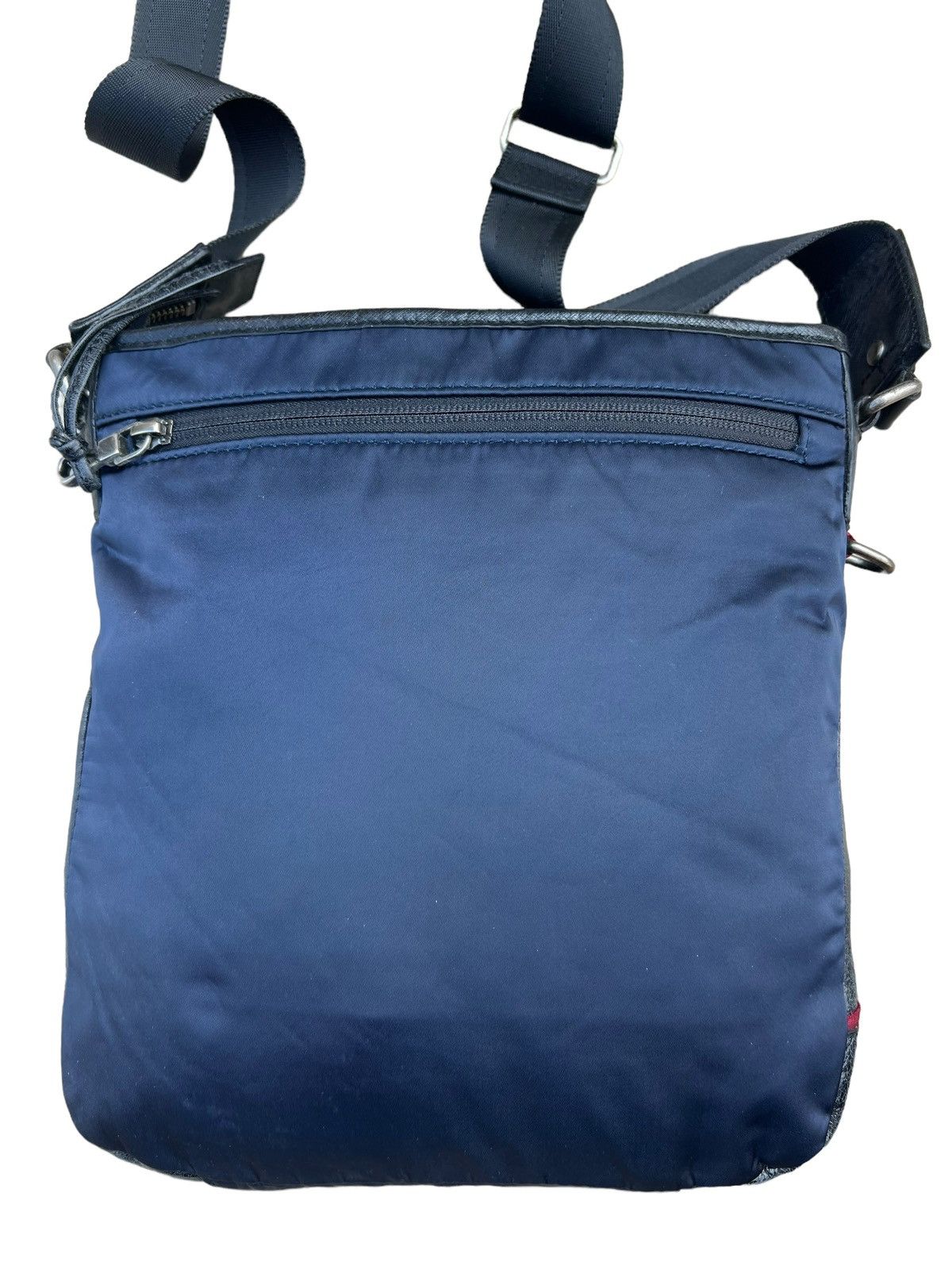 Lanvin Lanvin en bleu Distressed Hybrid Leather Bag Size ONE SIZE - 4 Thumbnail