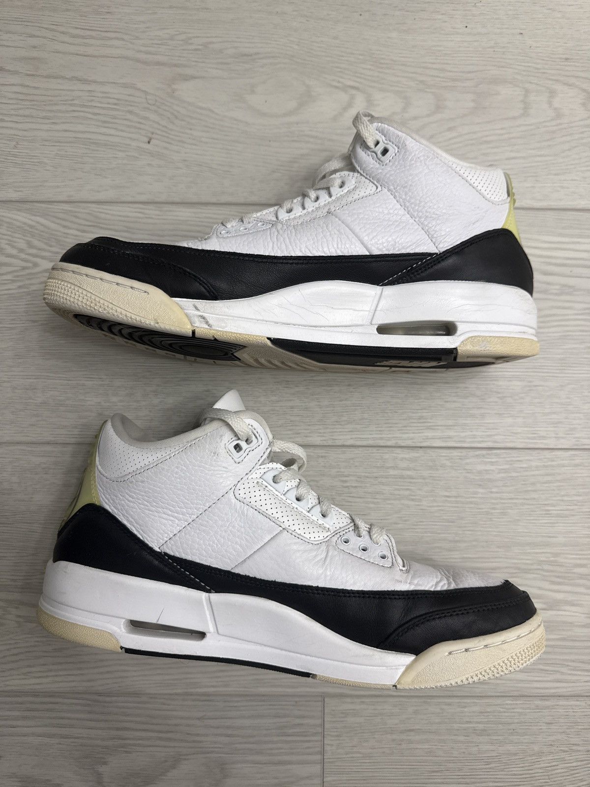 Jordan Brand Jordan 3 Retro Fragment Size US 11 / EU 44 - 3 Thumbnail