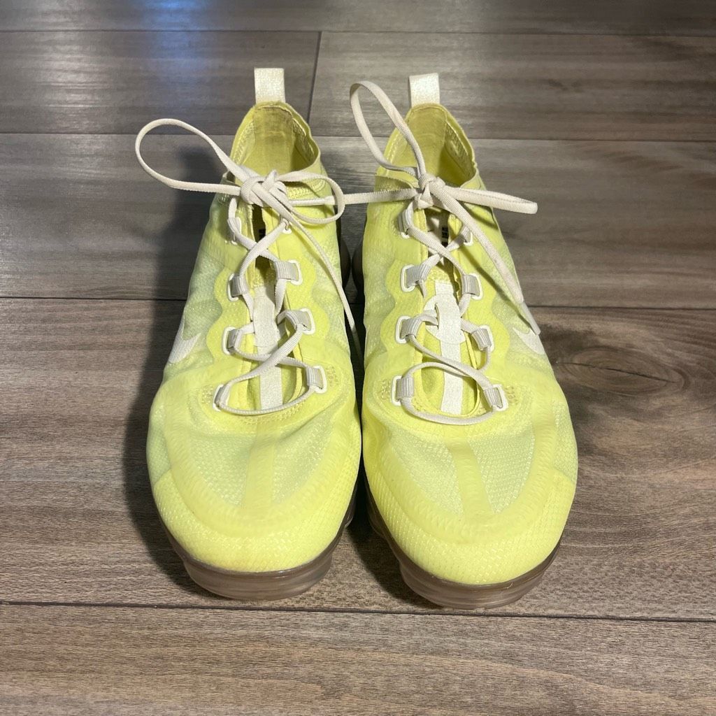 Nike Nike Air VaporMax 2019 Women’s Luminous Neon Green Shoes Wom Size US 7.5 / IT 37.5 - 2 Thumbnail