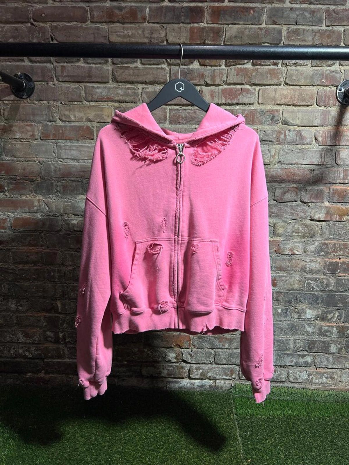 Vale Vale State Distressed Zip-Up Pink Sz. M Size ONE SIZE - 1 Thumbnail