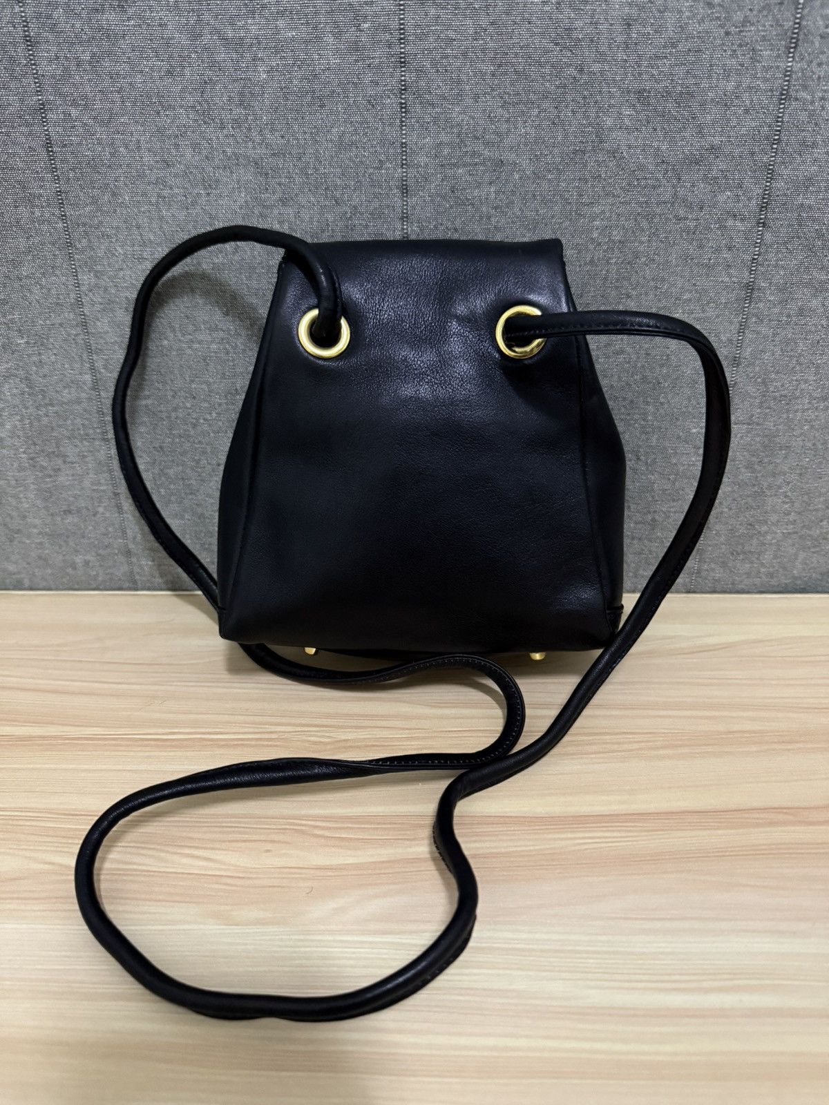 Versace Versace Black Leather Purse Gold Medusa Sling bag Size ONE SIZE - 5 Thumbnail