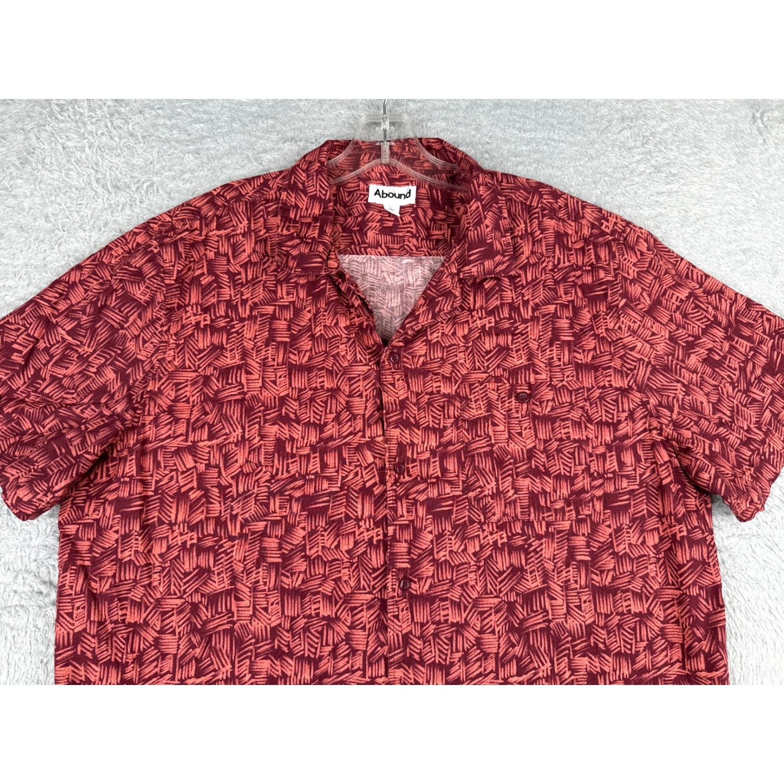 Vintage Abound Shirt Men's Hawaiian Geometric Button-Up Short Sleeve Red Adult Large Rayon Blend Size US L / EU 52-54 / 3 - 4 Thumbnail