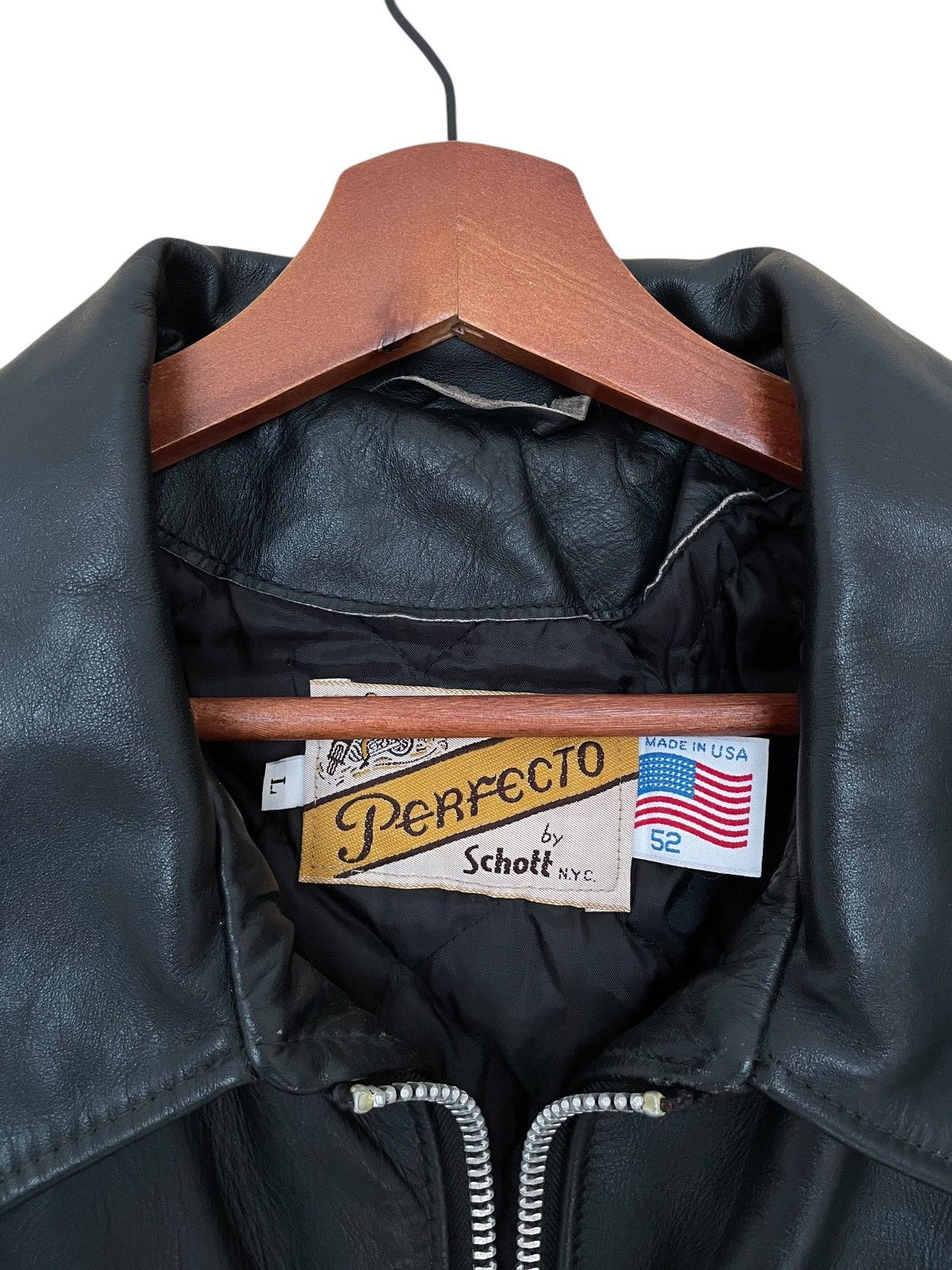 Schott Vintage Brand Schott Perfecto Leather Jacket 1970s Size US M / EU 48-50 / 2 - 9 Thumbnail