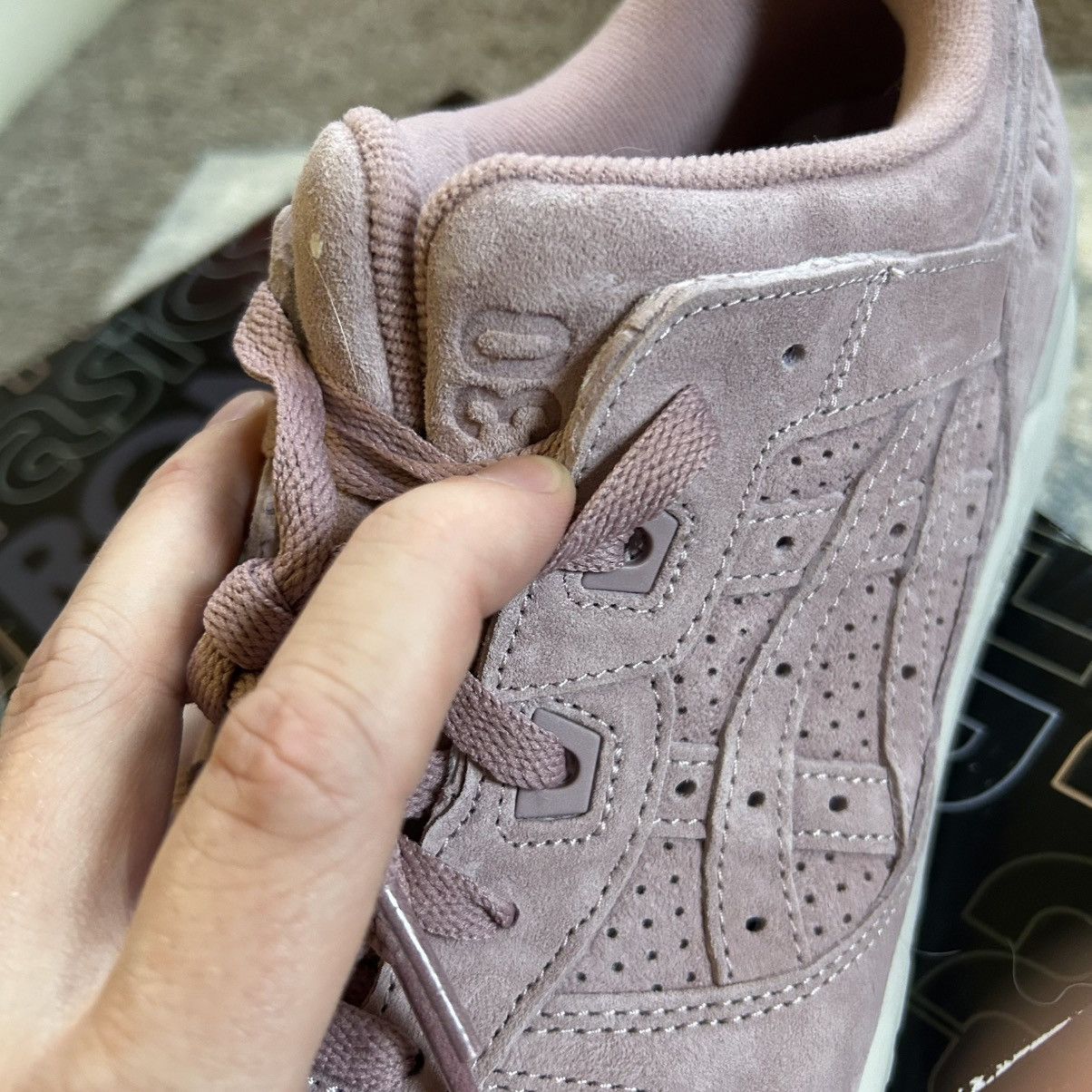 Asics × Kith × Ronnie Fieg 1201A224-251 FW20 GEL LYTE iii “THE PALETTE” DUSTY QUARTZ Size US 10.5 / EU 43-44 - 9 Thumbnail
