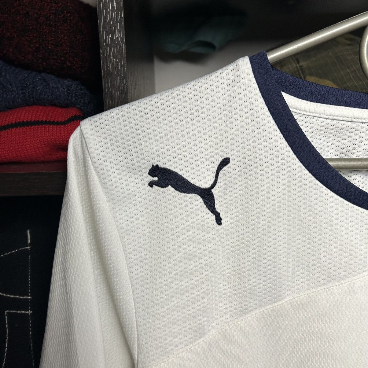 Puma Vintage Puma FC Tottenham 2000’s training soccer jersey Size US M / EU 48-50 / 2 - 3 Thumbnail
