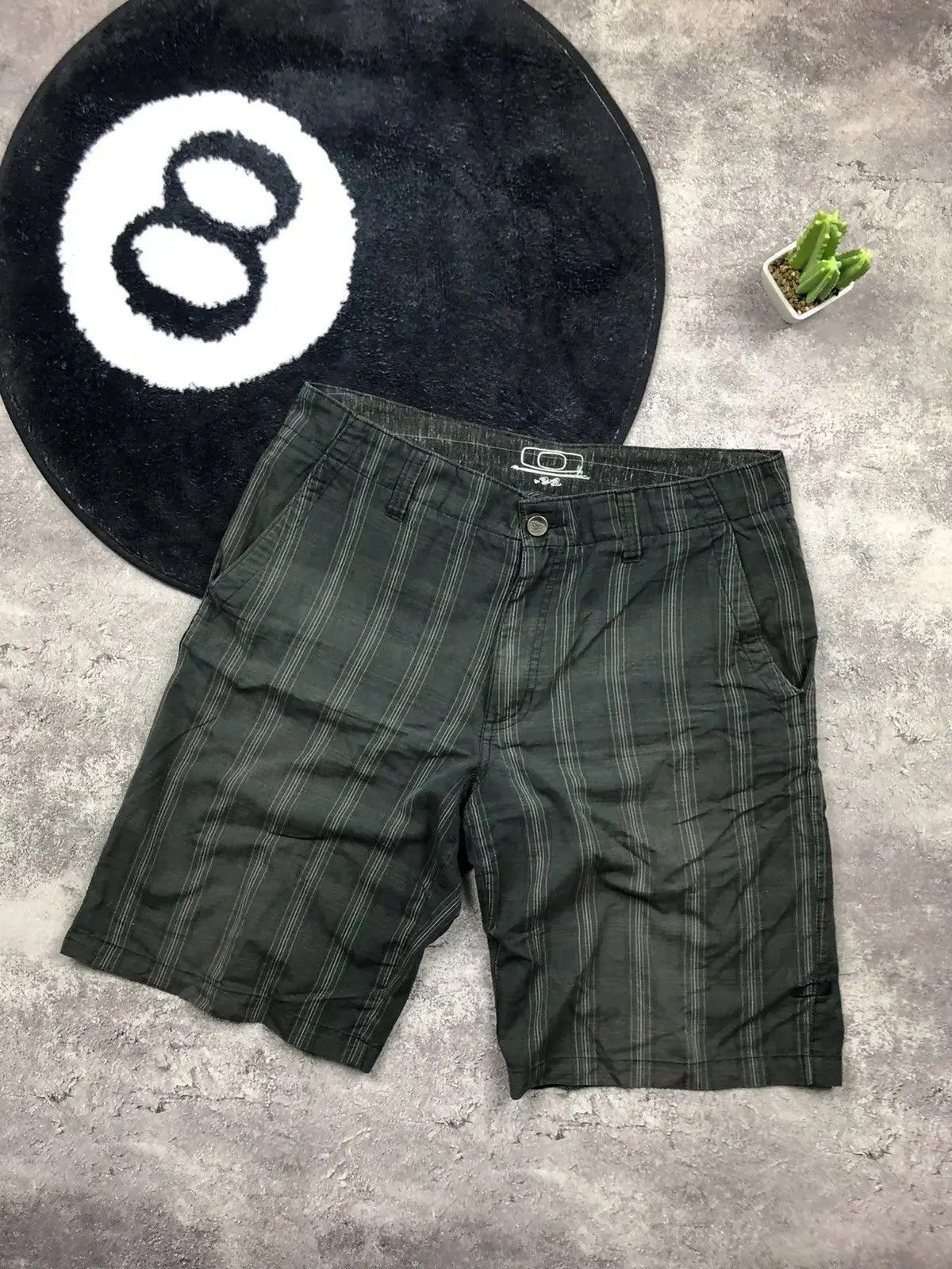 Oakley OAKLEY Vintage Striped Shorts Streetwear Dad Mini Logo Hype Size US 32 / EU 48 - 1 Thumbnail