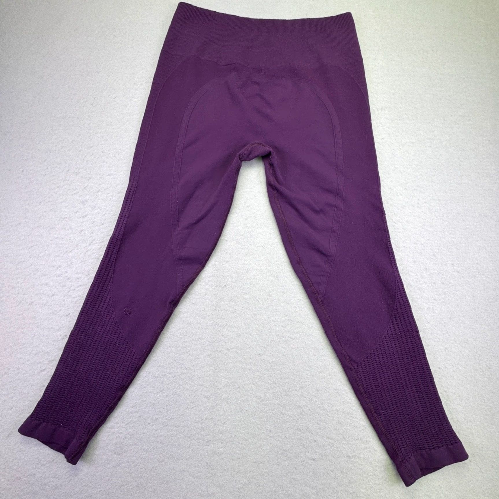 Lululemon VINTAGE Lululemon Align Leggings Women's S Purple Seamless Yoga Activewear Size 28" / US 6 / IT 42 - 4 Thumbnail