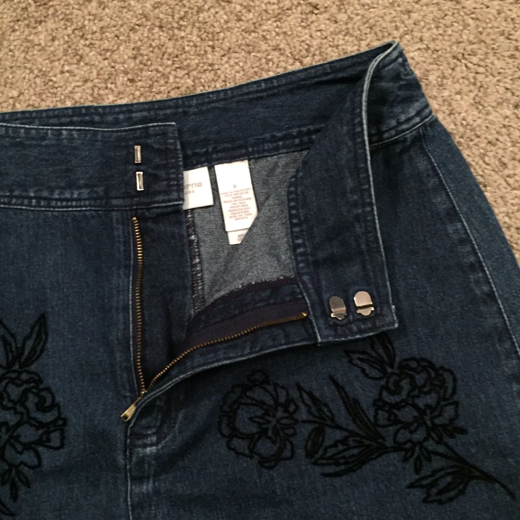 Liz Claiborne Liz Claiborne Skirt 8 Blue Denim Floral Pencil Unlined Knee Length Women Regular XS? (Note: Original size 8) Size 30" / US 8 / IT 44 - 5 Thumbnail