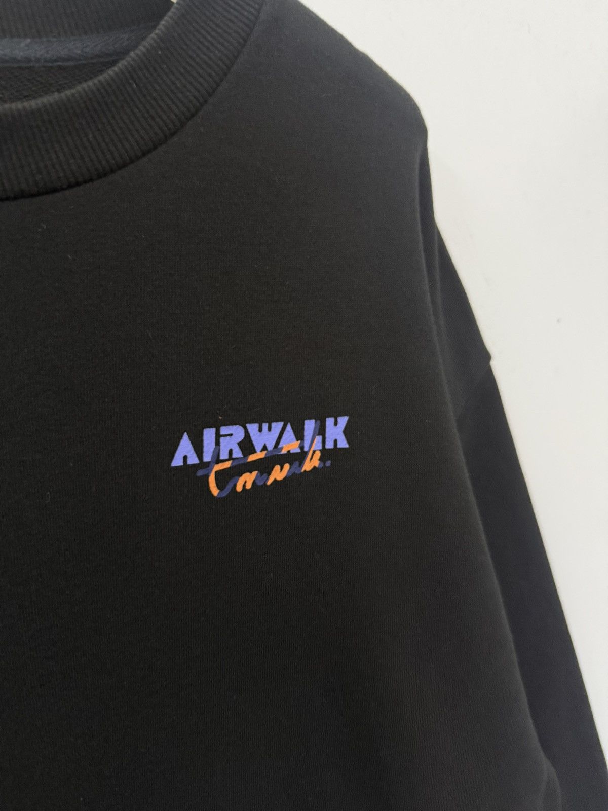 Airwalk 🔥 Airwalk TMWK Skateboard Art Graphic Backhit Sweatshirt -M Size US M / EU 48-50 / 2 - 6 Thumbnail