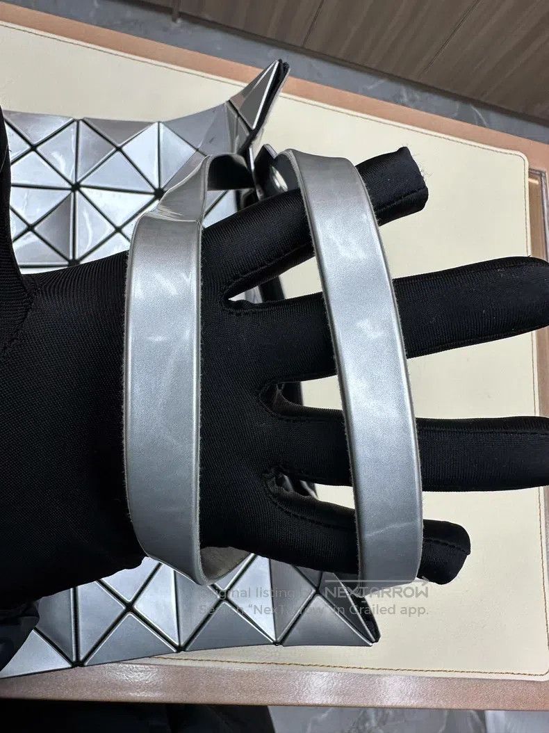 Issey Miyake Issey Miyake Silver Six-grid Bag Size ONE SIZE - 4 Thumbnail