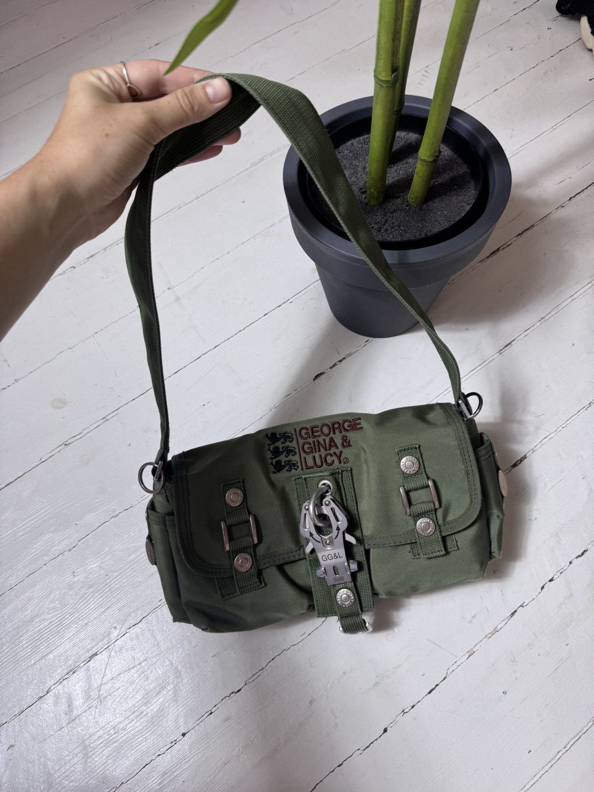 George Gina & Lucy GG&L GEORGE GINA&LUCY HAND BAG LILLI PUTANIA Size ONE SIZE - 10 Thumbnail