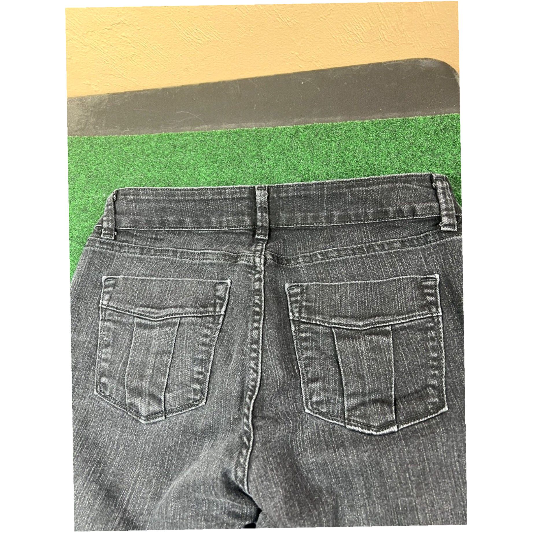 Lee Lee Riders Relaxed Capri Jeans Women's 10 M Dark Wash Denim Stretch 30x17 Size 32" / US 10 / IT 46 - 7 Thumbnail