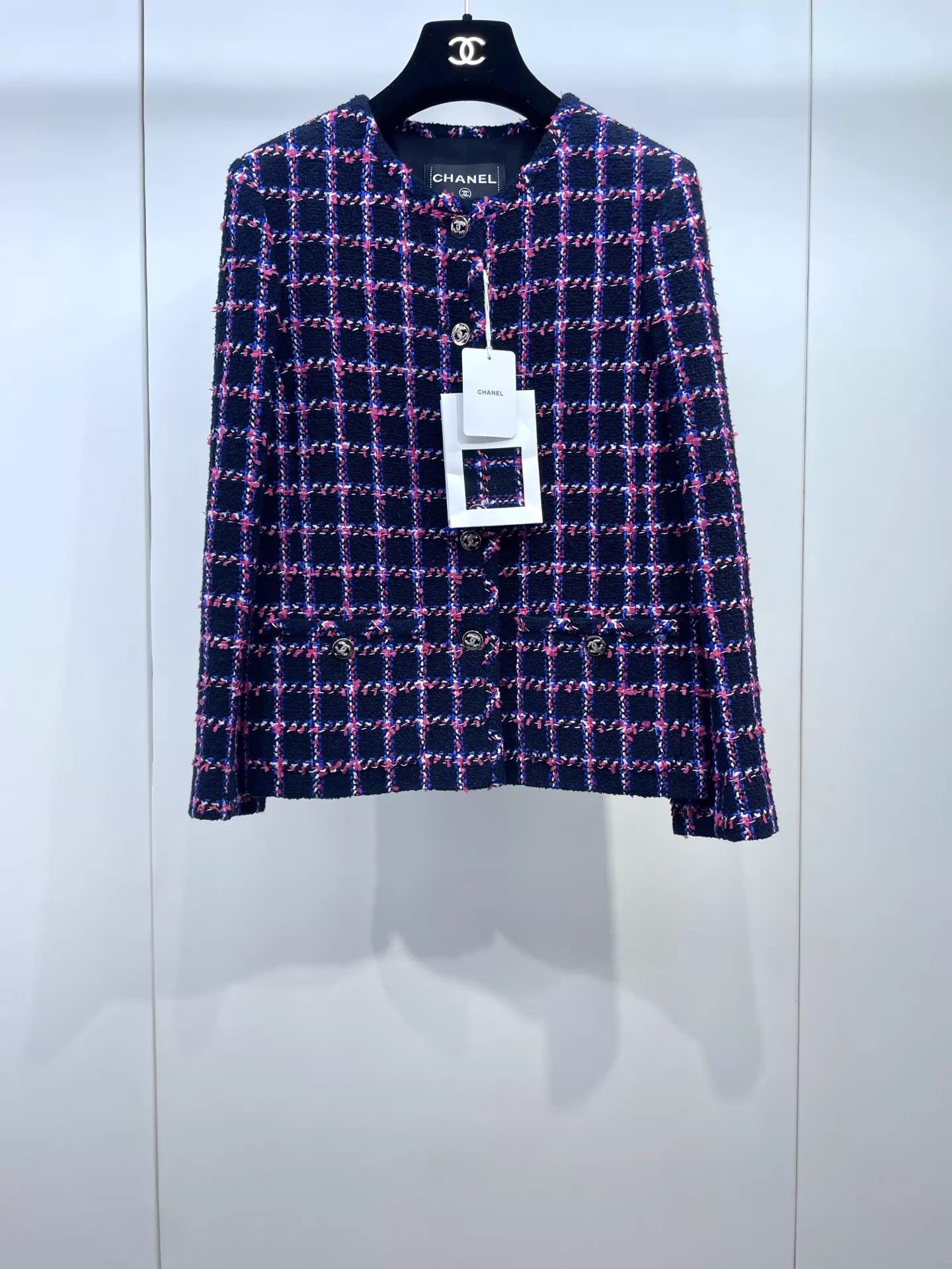 Chanel Chanel 24P Check Tweed Jacket 34FR 99 New w/ Tags Size XS / US 0-2 / IT 36-38 - 1 Thumbnail