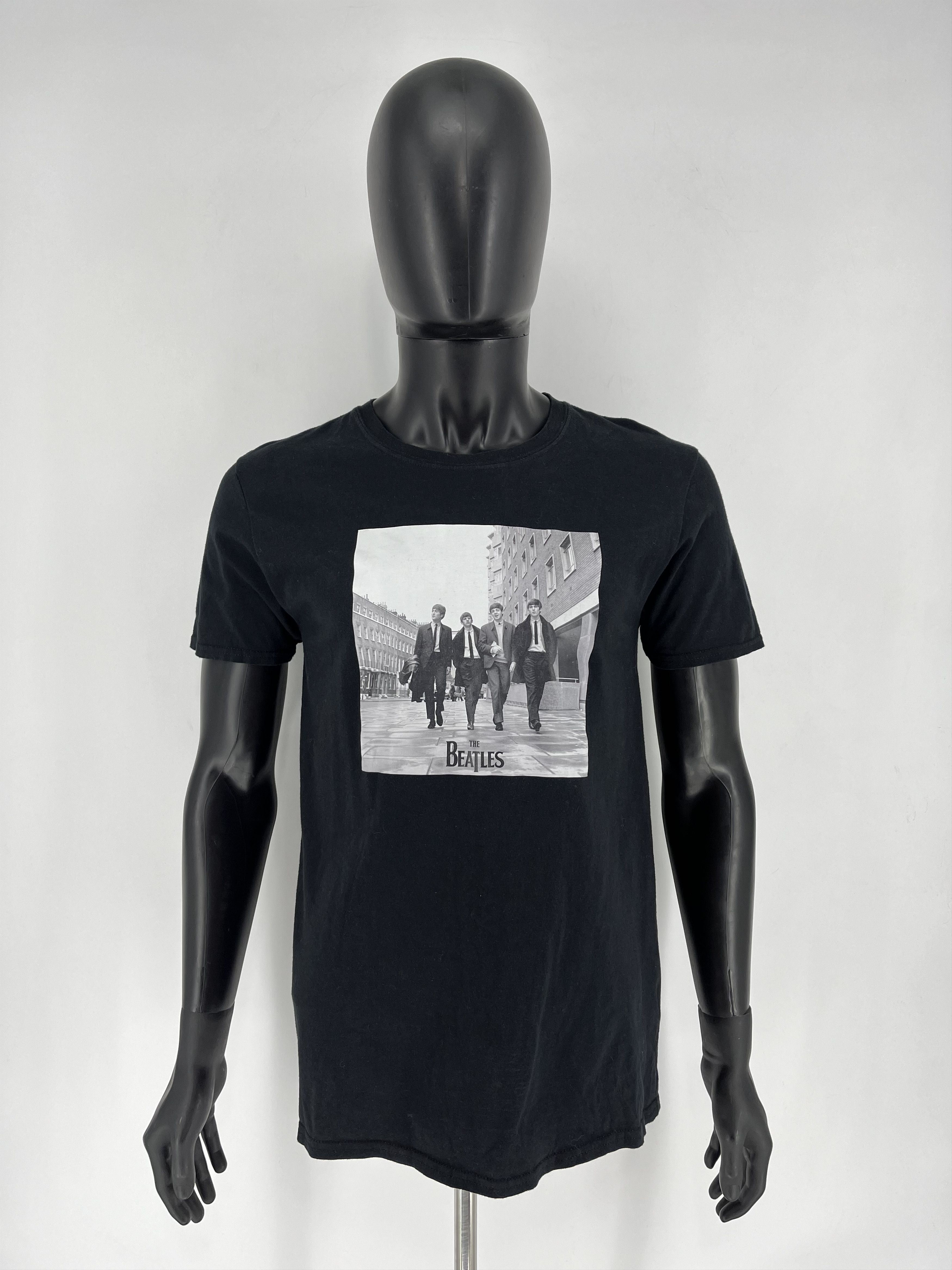 Band Tees Vintage Y2K The Beatles Submarine Thrashed Rock Streetwear Size US M / EU 48-50 / 2 - 2 Thumbnail