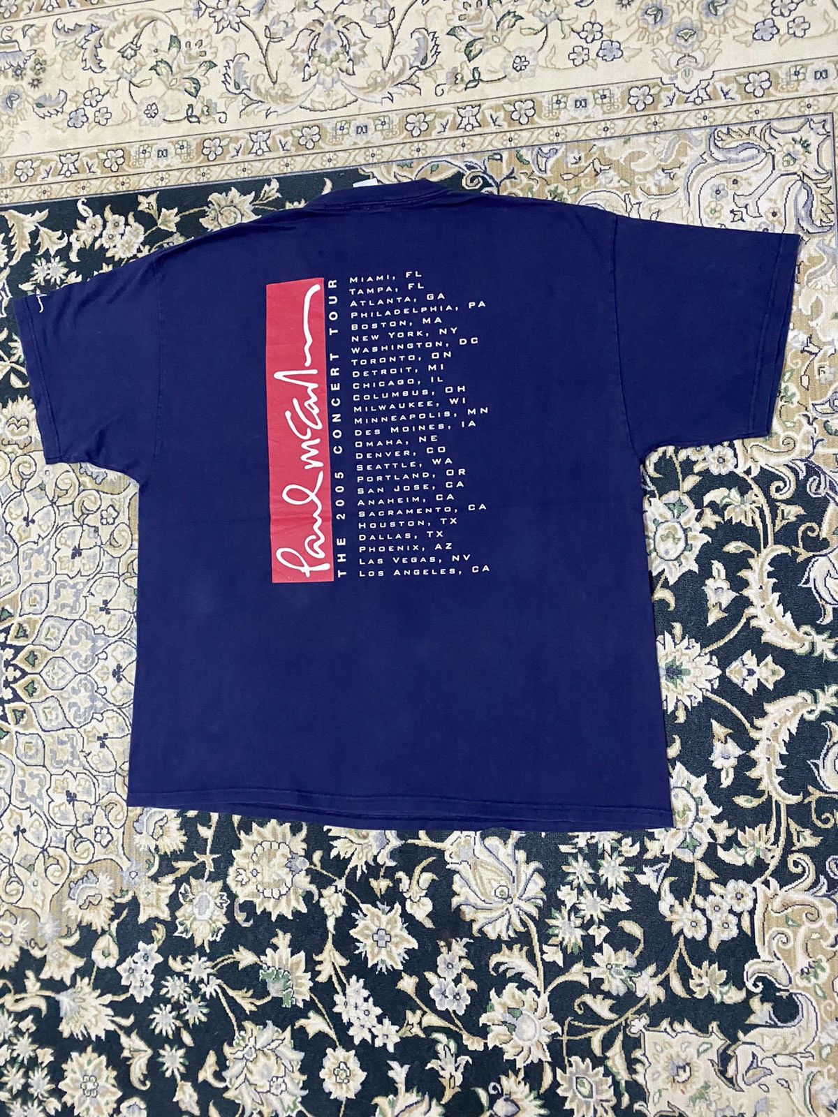 Band Tees Vintage Paul McCartney / The Beatles Frontman Tour Shirt Size US XL / EU 56 / 4 - 10 Thumbnail