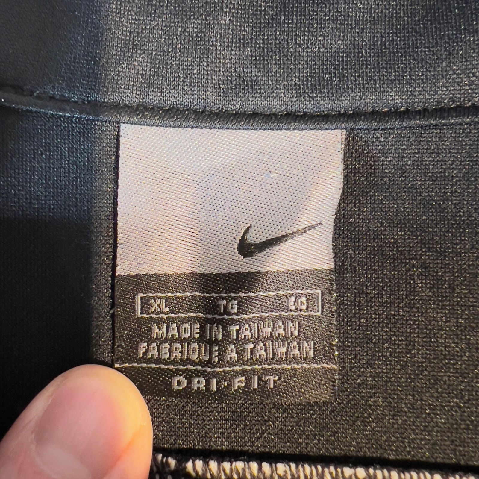 Nike Nike Dri-Fit 1/4 Zip Pullover Shirt Men's XL Black White Size US XL / EU 56 / 4 - 2 Thumbnail