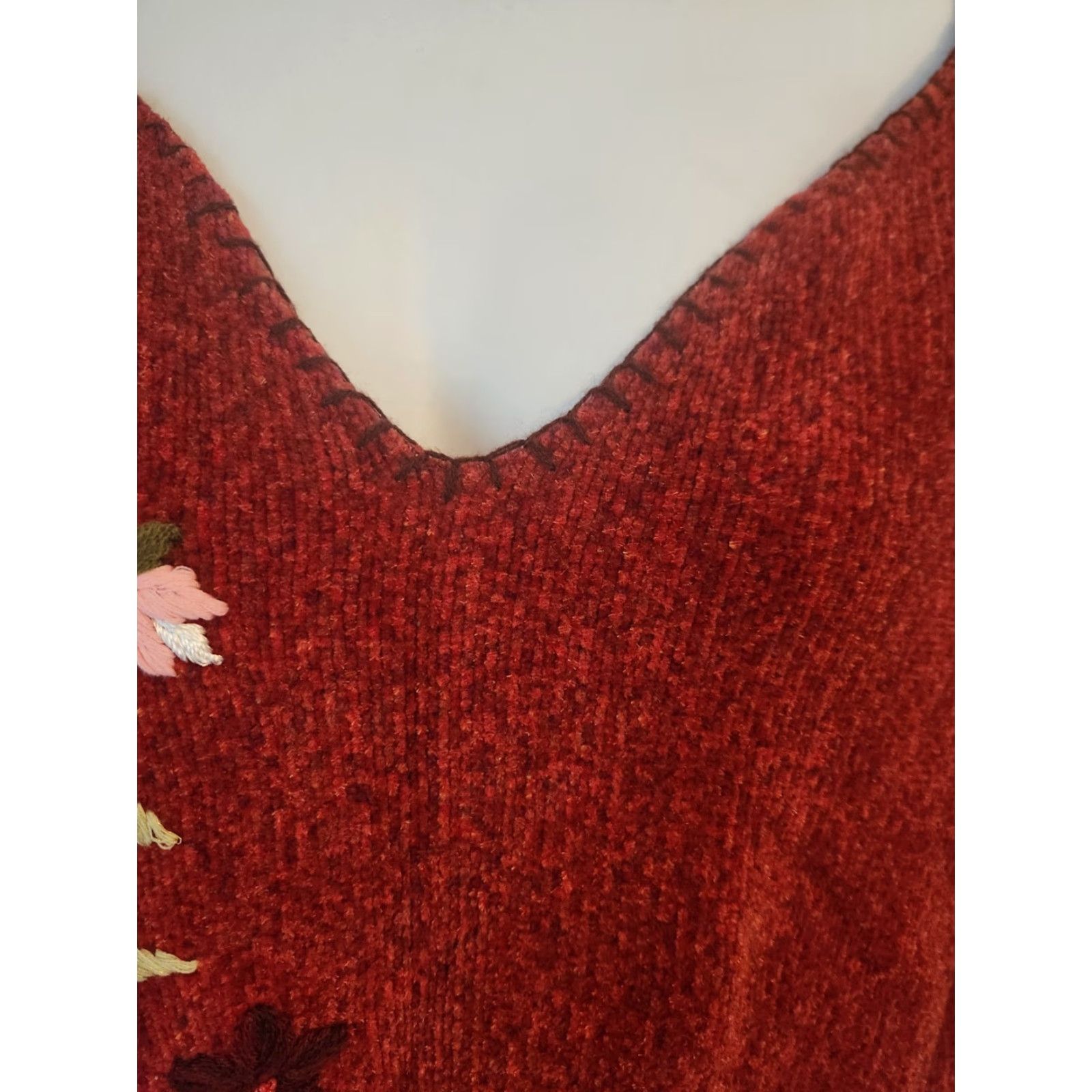 Essentials Essentials By Maggie V-Neck Red Rust Color Sweater with Embroidered Flower Sz 22/24 Size 3XL / US 20-22 - 2 Thumbnail