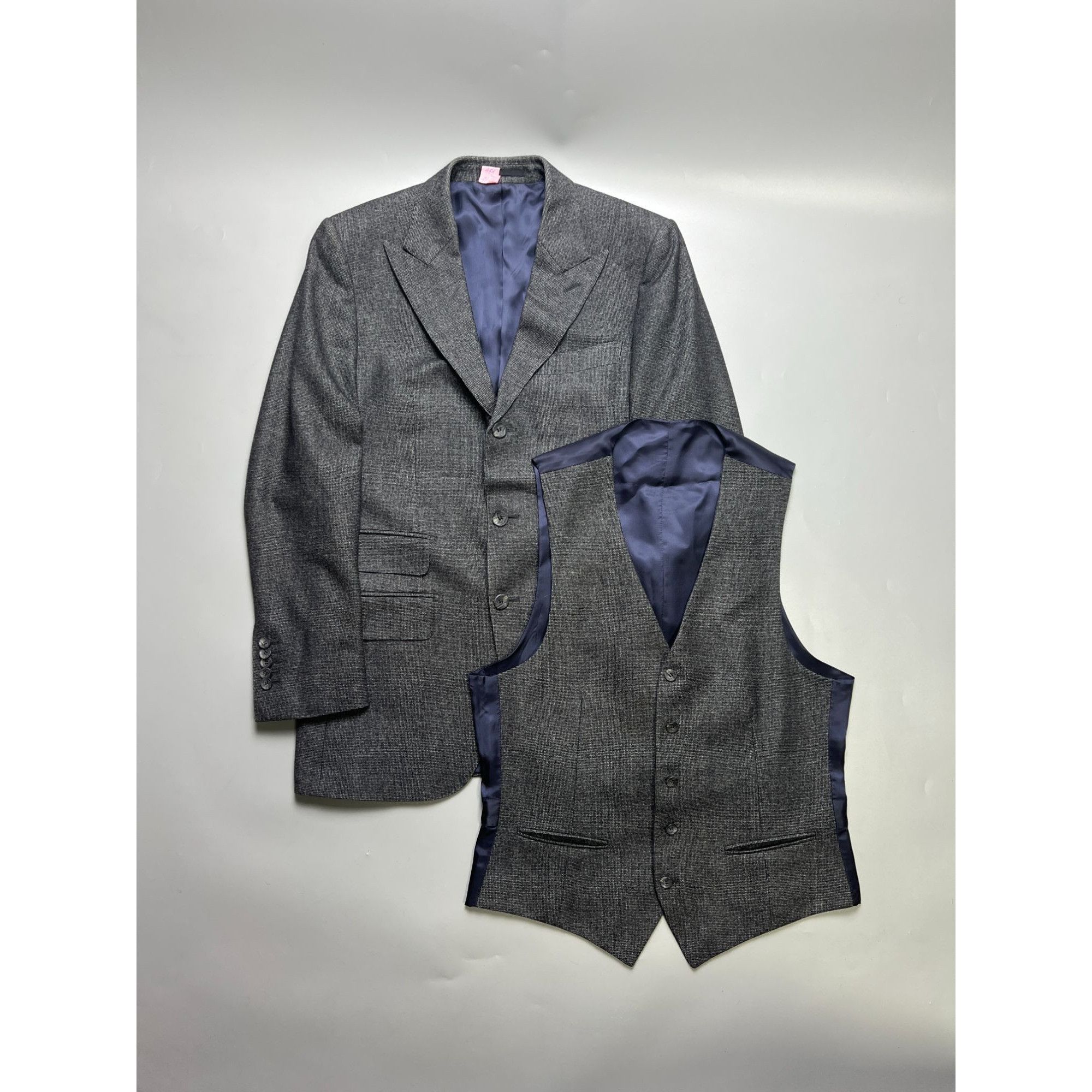 Suitsupply Suit & Supply Blazer And Gilet Wool Suit (Y1031) Size 48R - 1 Thumbnail