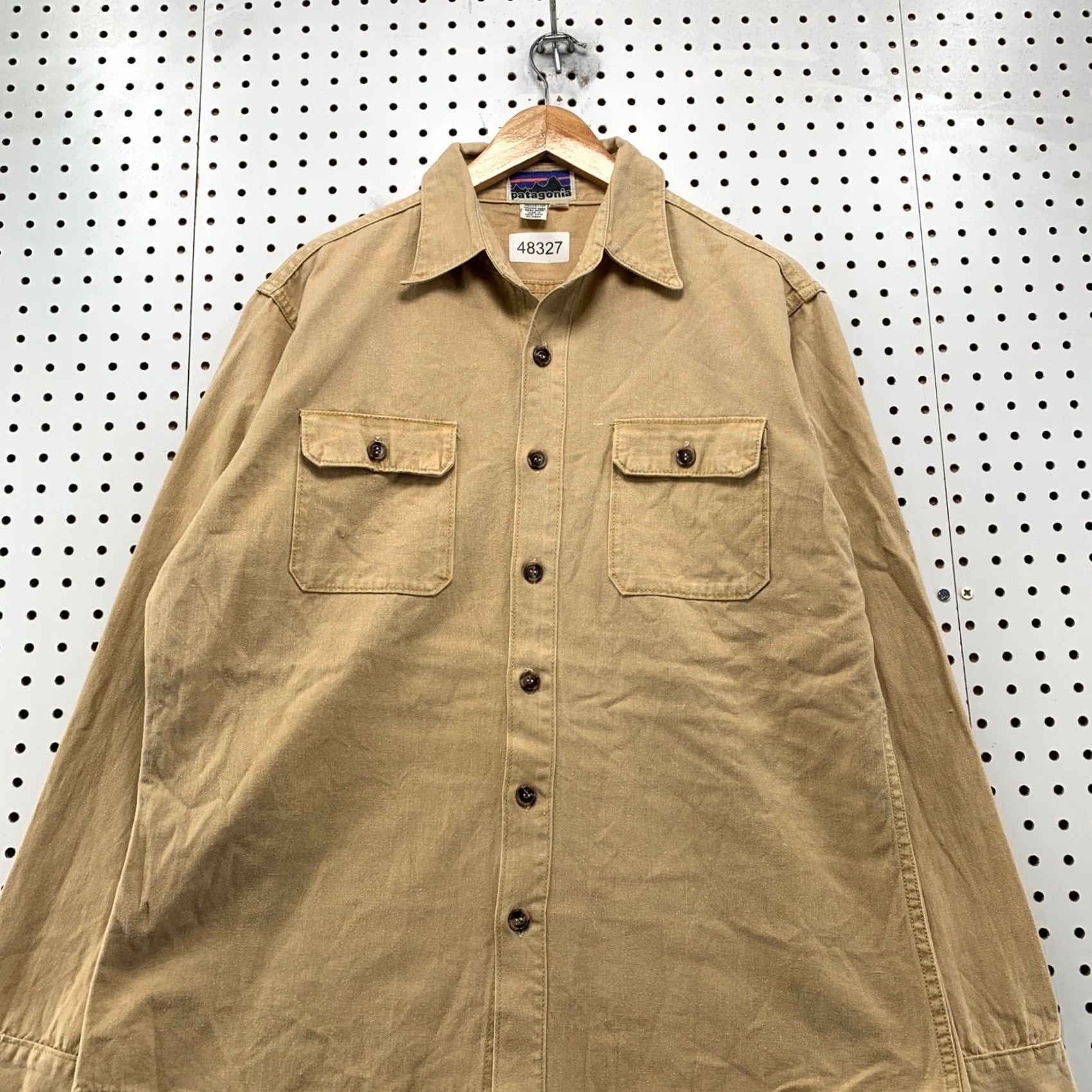 Patagonia VINTAGE Patagonia Button Shirt Mens M Beige Cotton Canvas USA Size US M / EU 48-50 / 2 - 4 Thumbnail