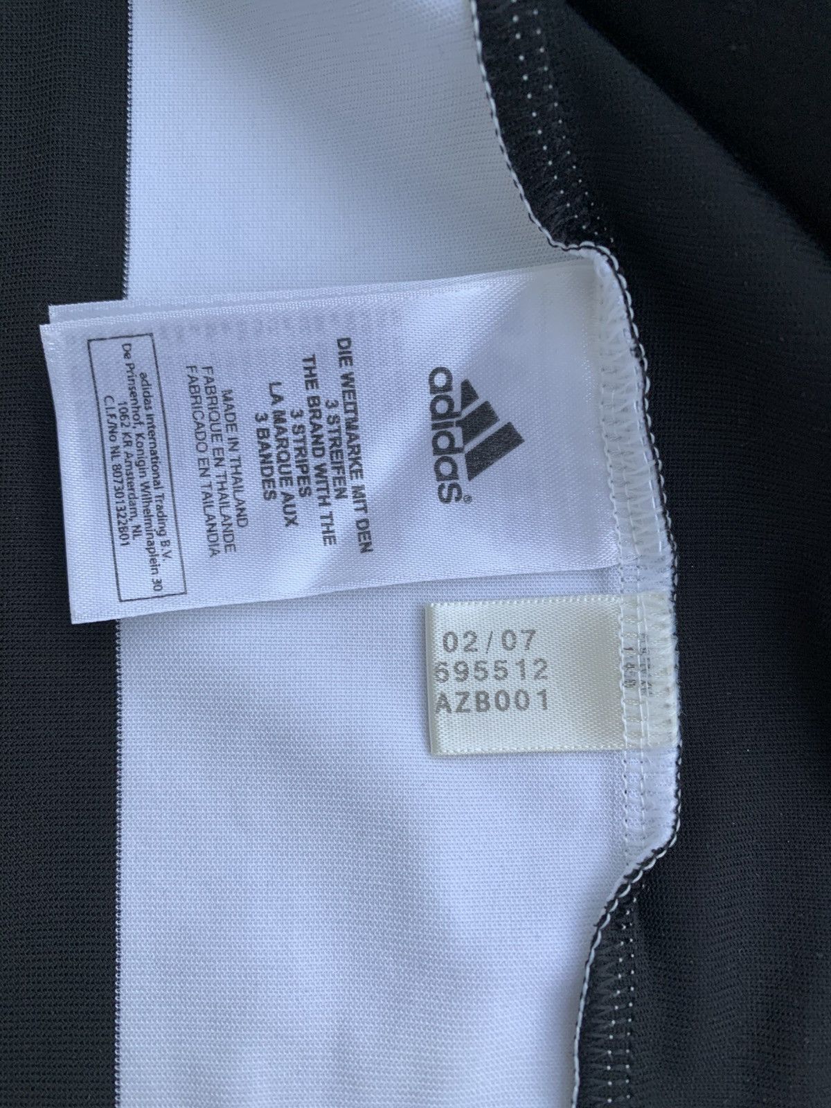Adidas Adidas New Custle Jersey Vintage Avantgarde Football Tee Y2k Size US L / EU 52-54 / 3 - 10 Thumbnail