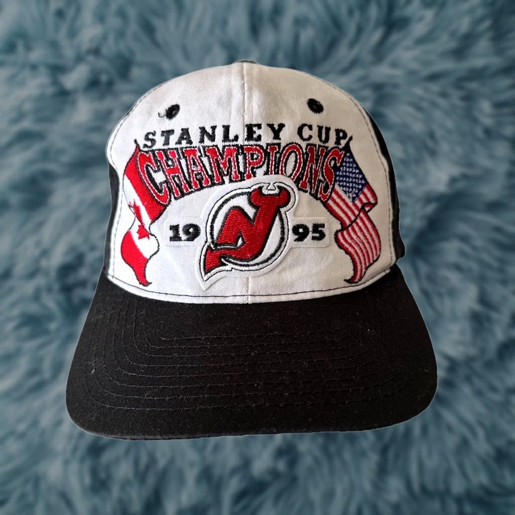 Starter VINTAGE 90s Stanley Cup Champs New Jersey Devils 1995 Cap NHL Starter Hat Men One Size Black White Cap Snapback Hockey Devils 1995 Detailed Vintage Size US M / EU 48-50 / 2 - 1 Thumbnail