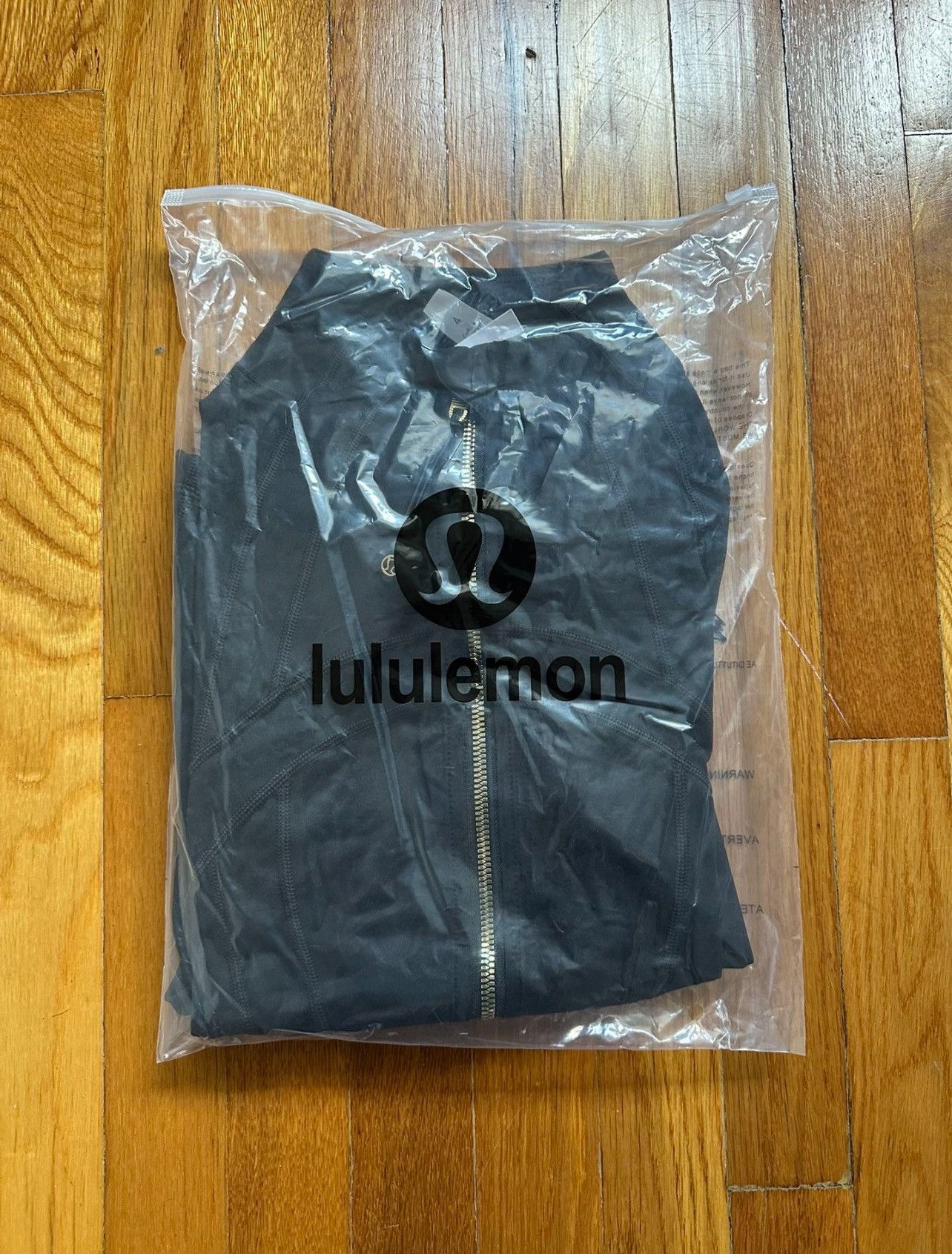 Lululemon Lululemon fitted Jacket Size M / US 6-8 / IT 42-44 - 1 Thumbnail