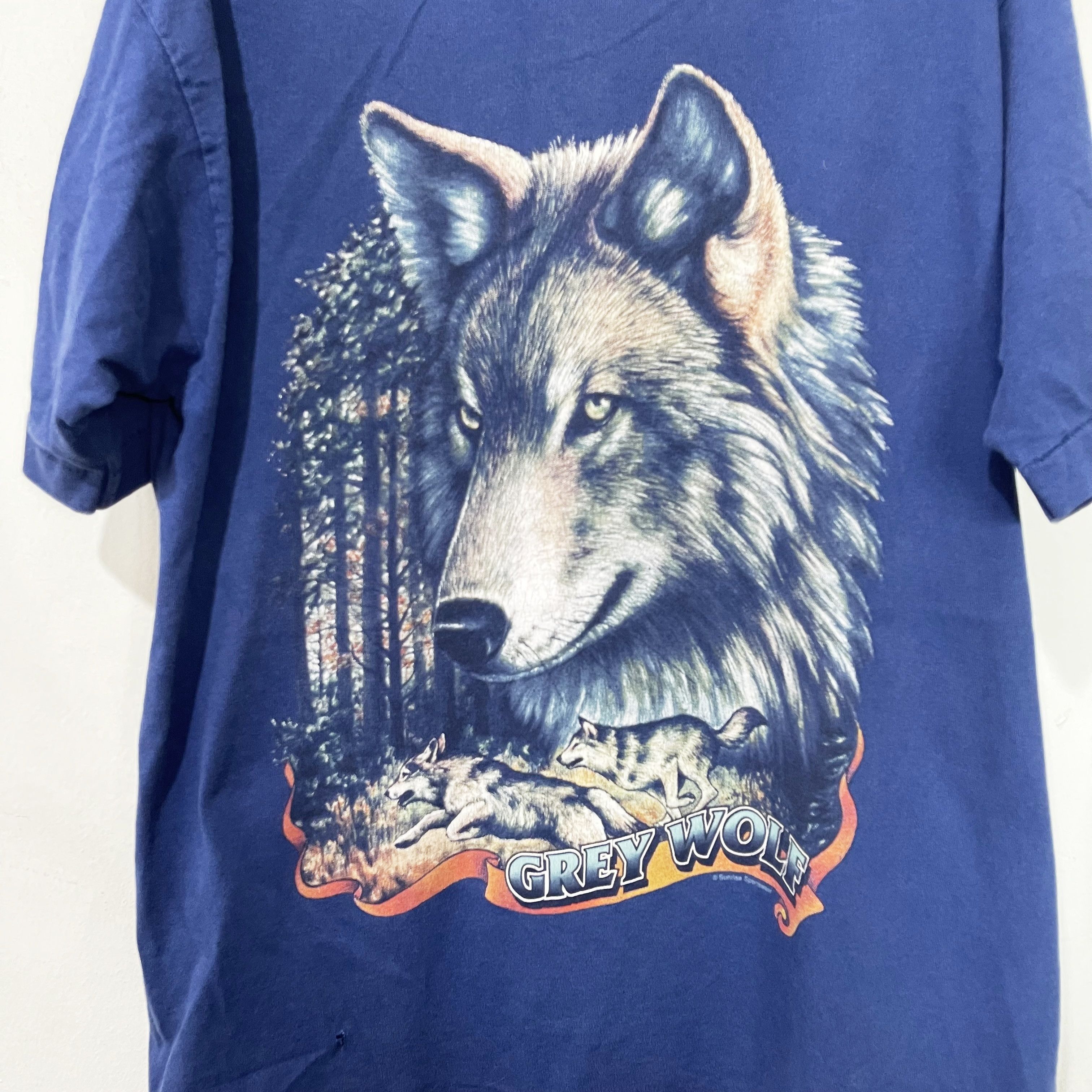 Louis Vuitton Vintage 90s Grey Wolf T-Shirt Size US L / EU 52-54 / 3 - 2 Thumbnail