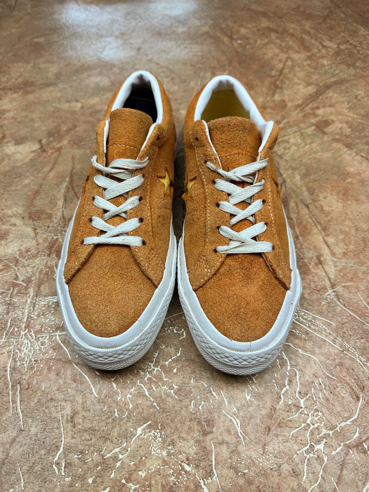 Converse Converse One Star Yellow Suede Le Fleur 6UK/39 Eur/ 25 Cm Size US 7 / EU 40 - 3 Thumbnail