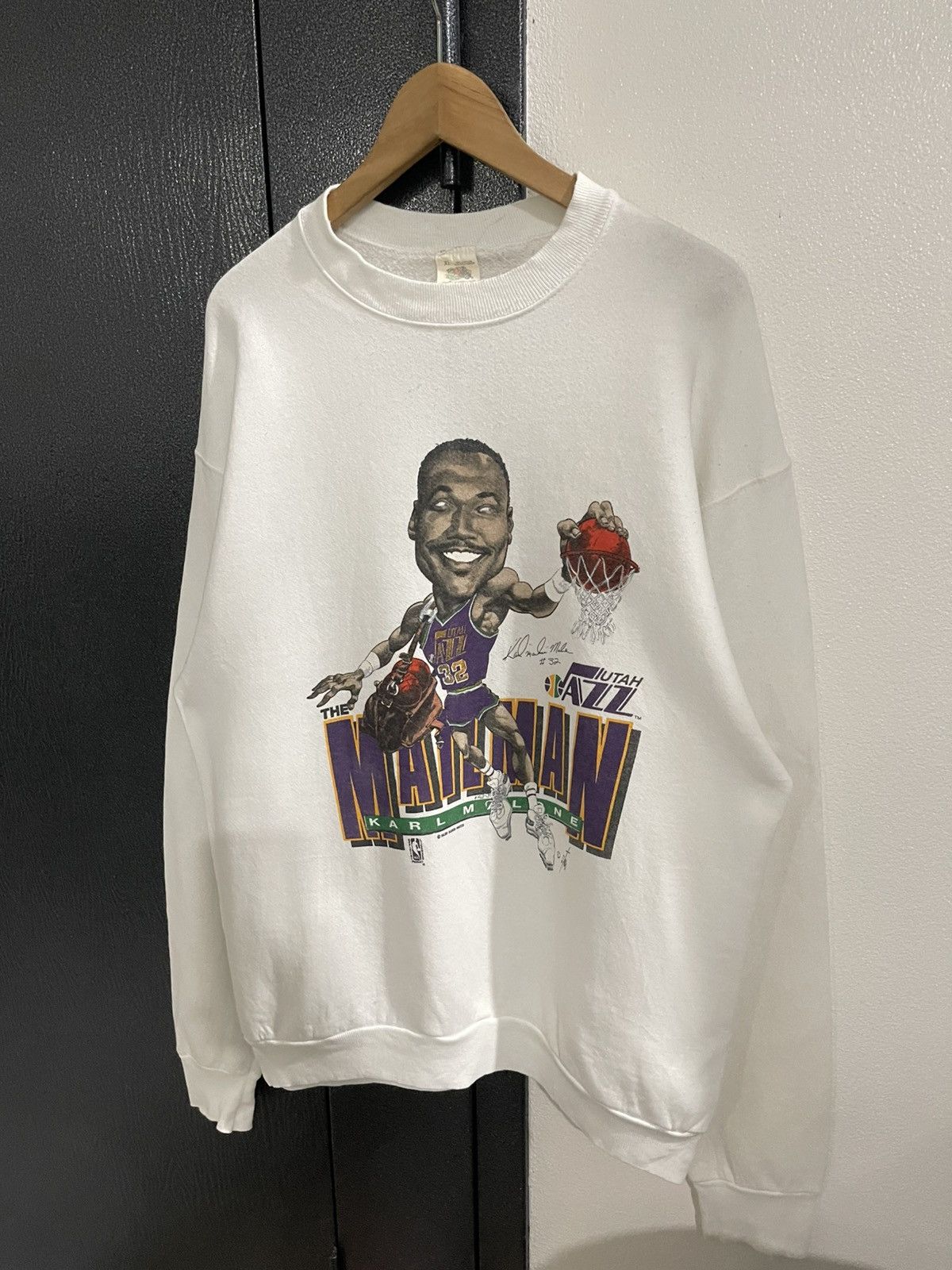 NBA Vintage NBA Utah Jazz Karl Malone The mailman Salem Tshirt Size US XL / EU 56 / 4 - 2 Thumbnail