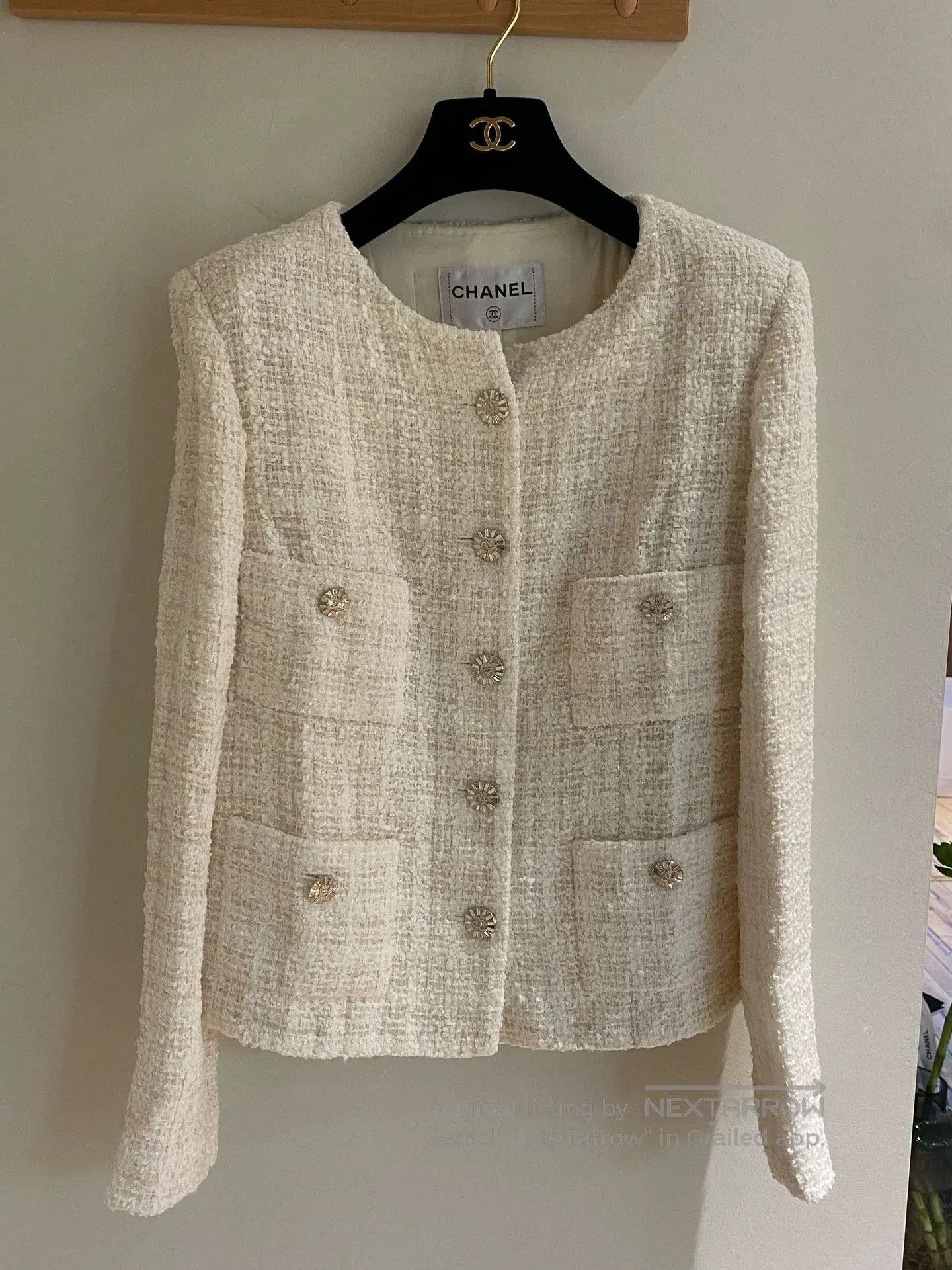 Chanel Chanel 2023 White Diamond Button Coat. Size US M / EU 48-50 / 2 - 1 Thumbnail