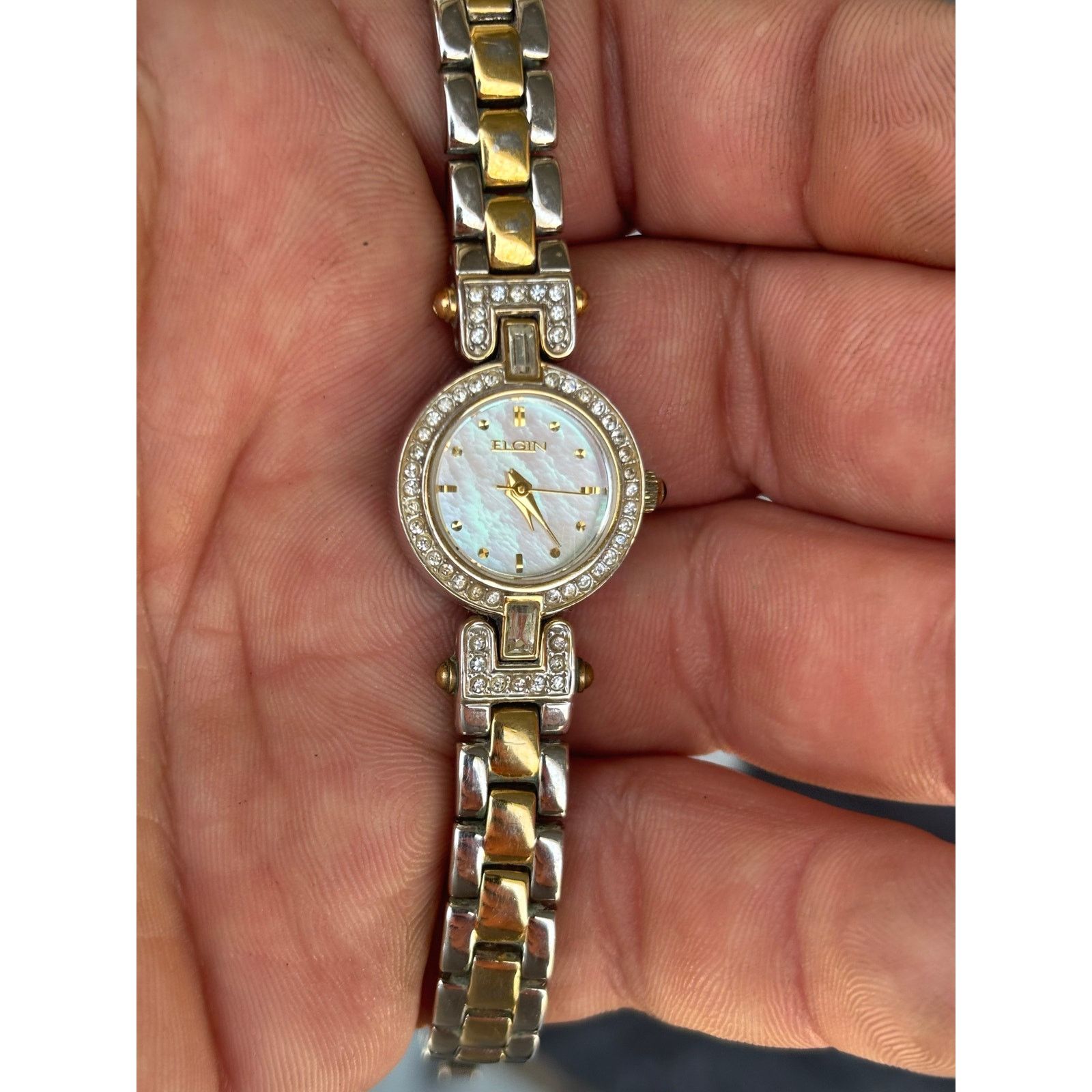 Elgin National Watch Company Elgin 2-Tone Women’s Watch! New Battery! Size ONE SIZE - 5 Thumbnail