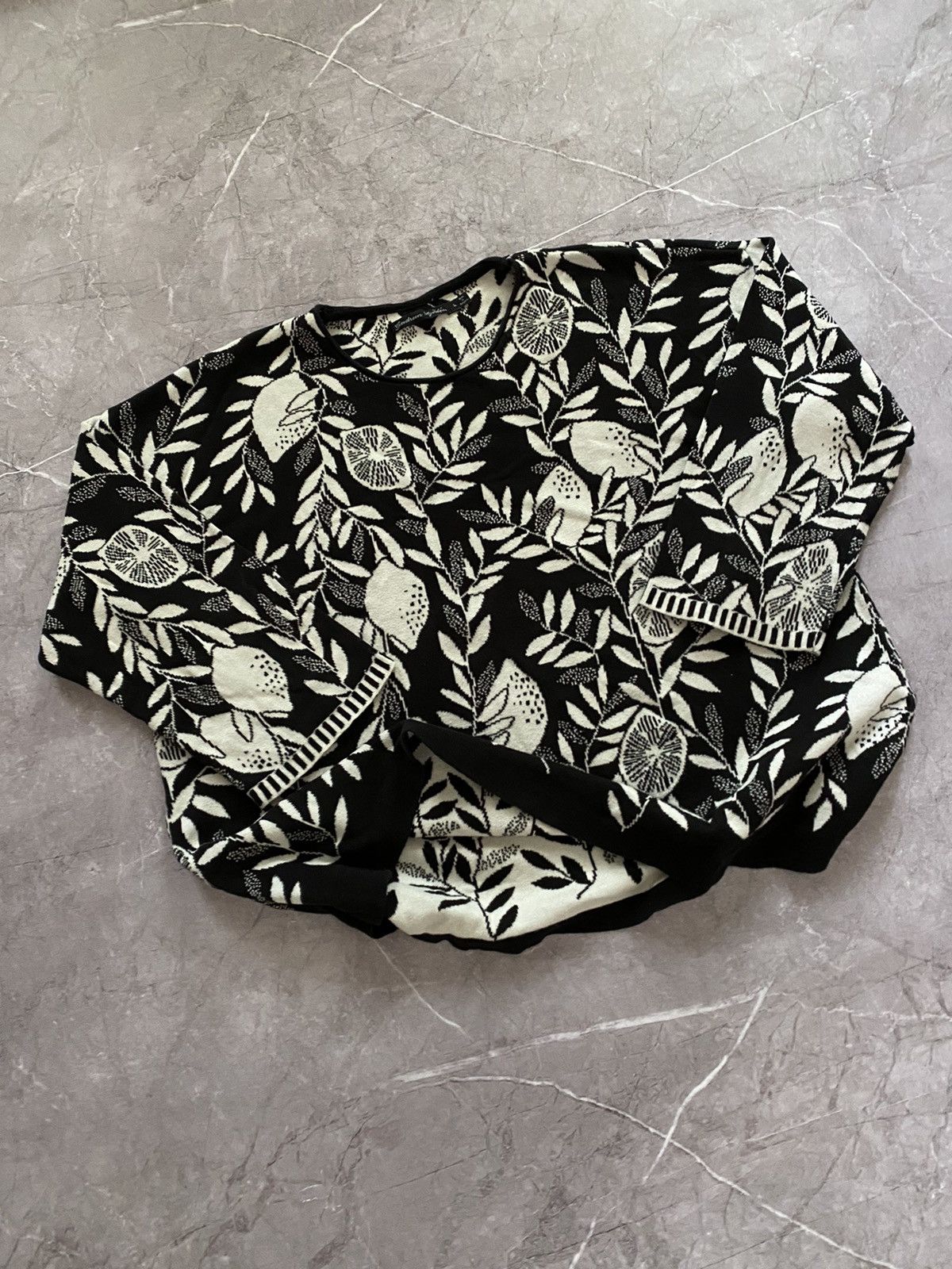 Designer × Gudrun Sjoden Rare Gudrun Sjoden Leinen Black Sweater Floral Print Size L Size L / US 10 / IT 46 - 1 Thumbnail