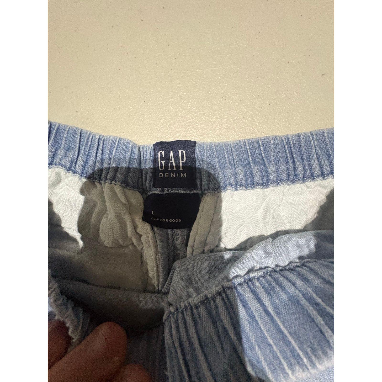 Gap Gap Denim Women’s Shorts Size Large Blue Chambray Size 32" / US 10 / IT 46 - 4 Thumbnail
