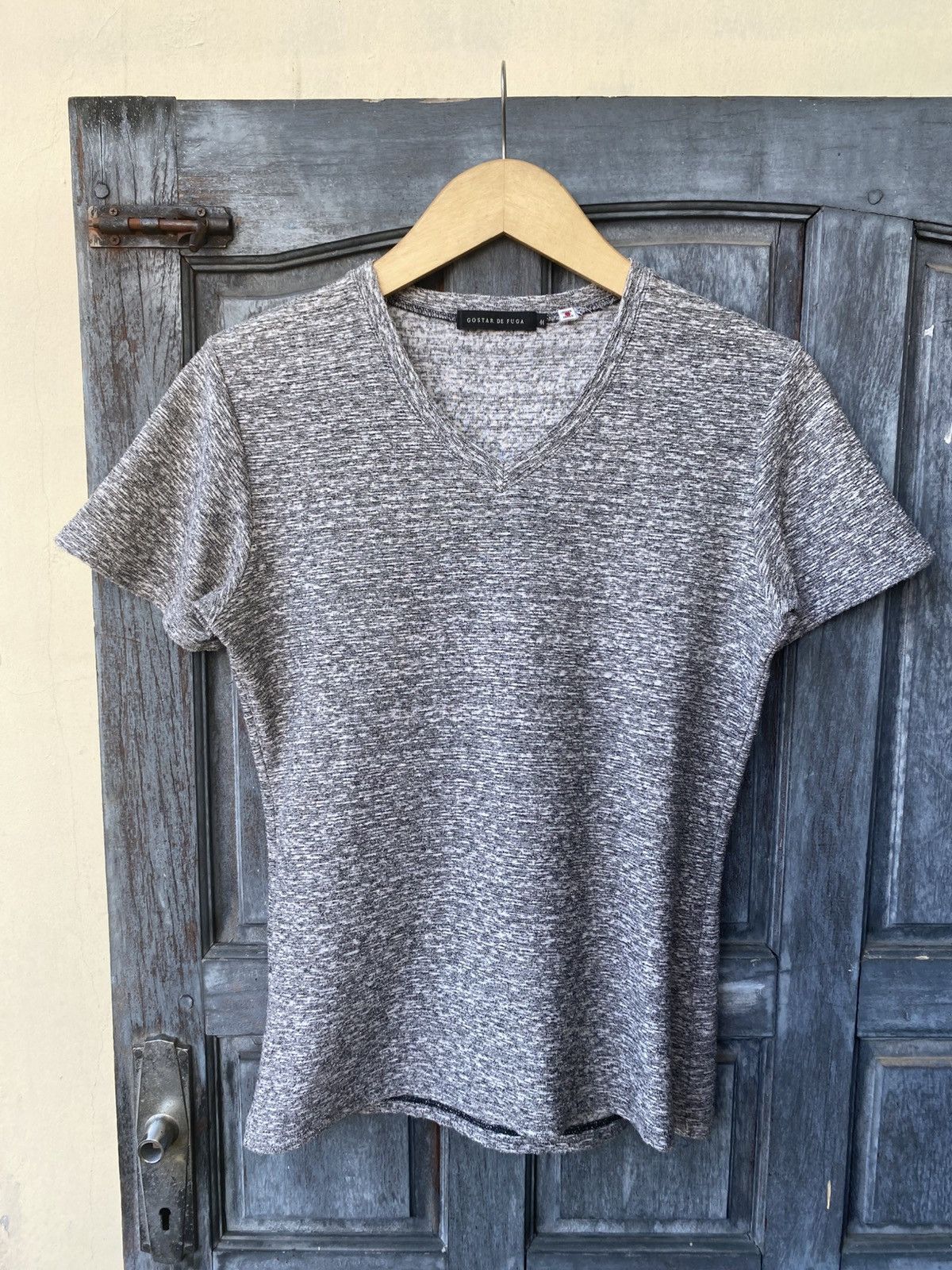 GOSTAR DE FUGA Made In Japan Size 44 Heather Gray V-Neck